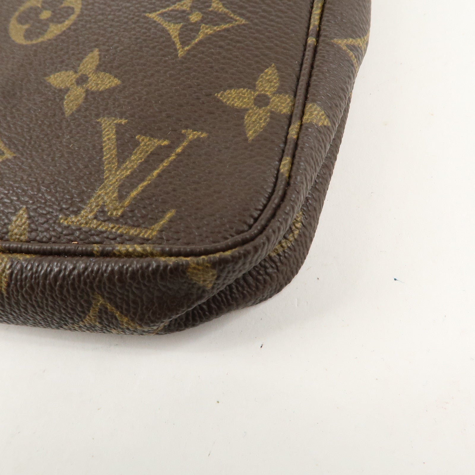 Louis Vuitton Monogram Pochette Accessoir Hand Bag Brown M51980