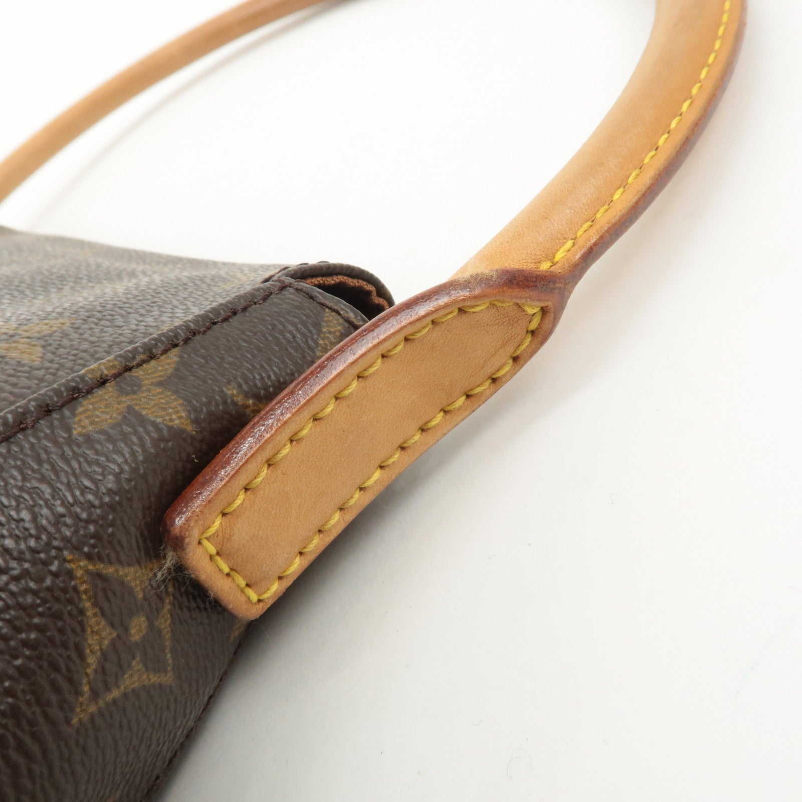 Louis Vuitton Monogram Mini Looping Shoulder Bag Hand Bag M51147 Used