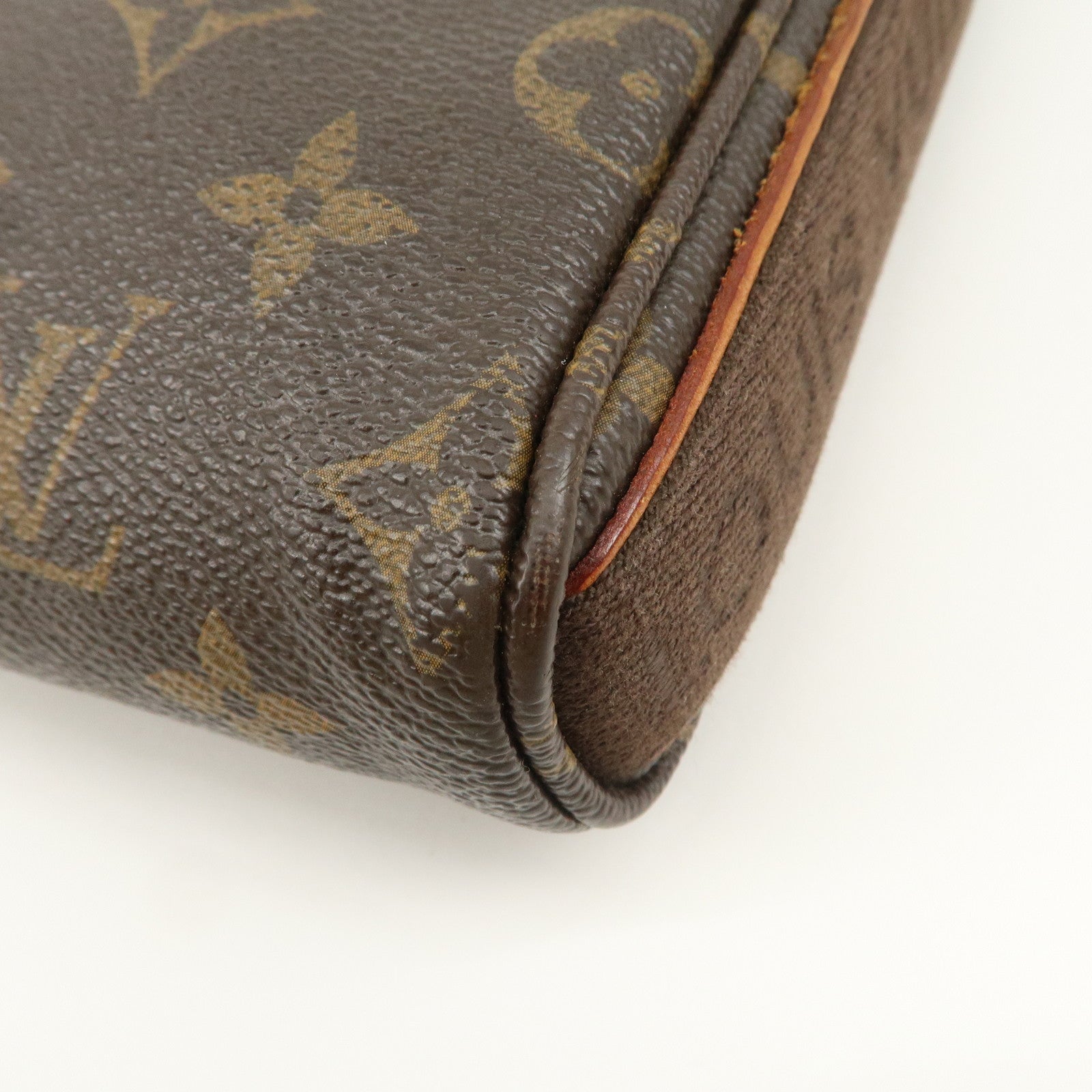 Louis Vuitton Monogram Trotteur Beaubourg Shoulder Bag M97037