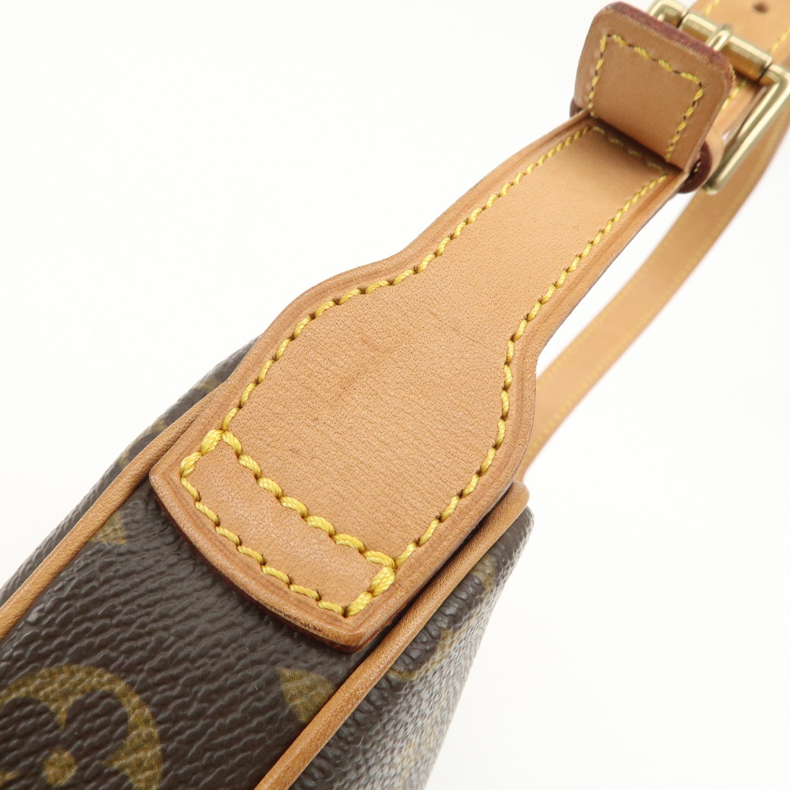 Louis Vuitton Monogram Pochette Croissant Shoulder Bag M51510