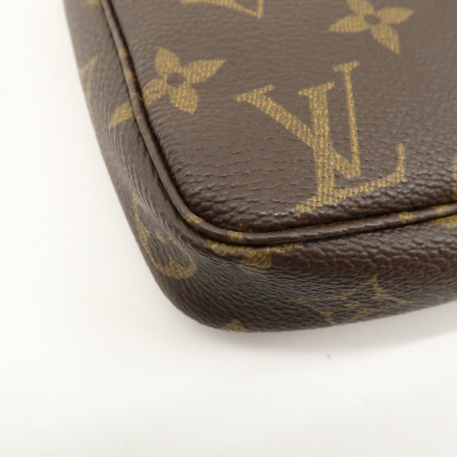 Louis Vuitton Monogram Pochette Accessoires Pouch M51980