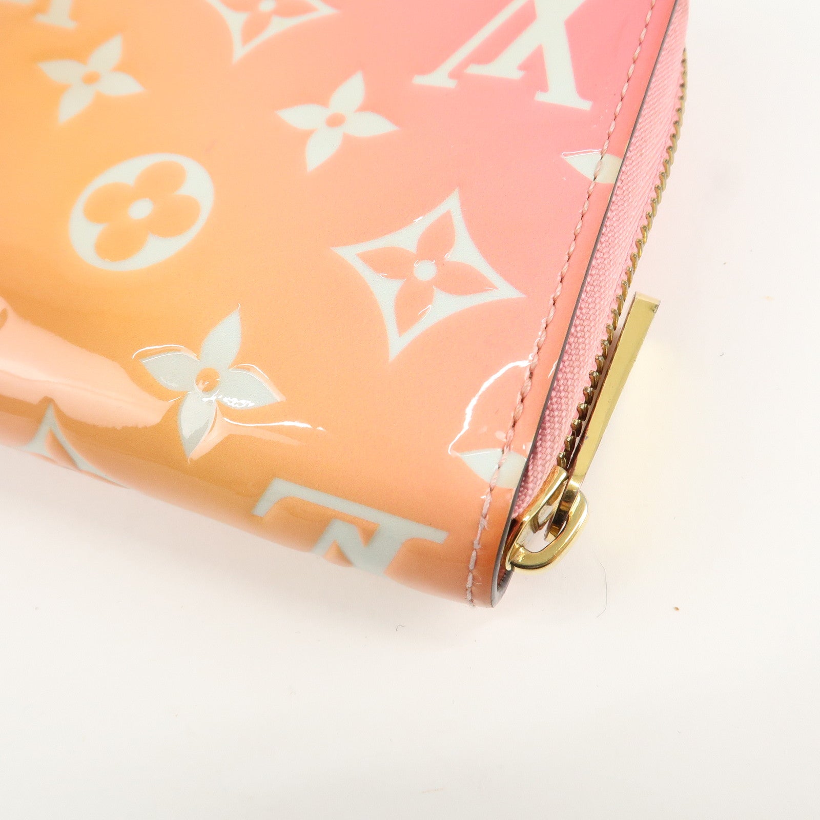 Louis Vuitton Monogram Vernis Zippy Wallet Sunrise Gradient M64158 Used