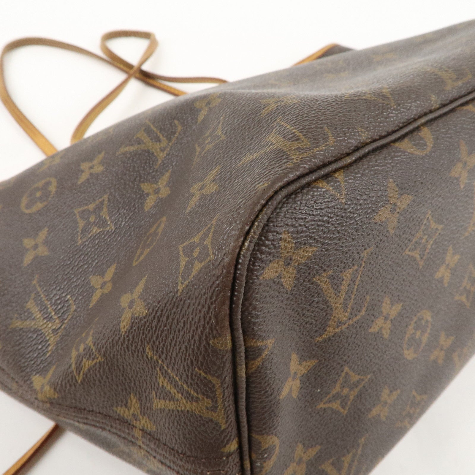 Louis Vuitton Monogram Neverfull MM Tote Bag Brown M40156