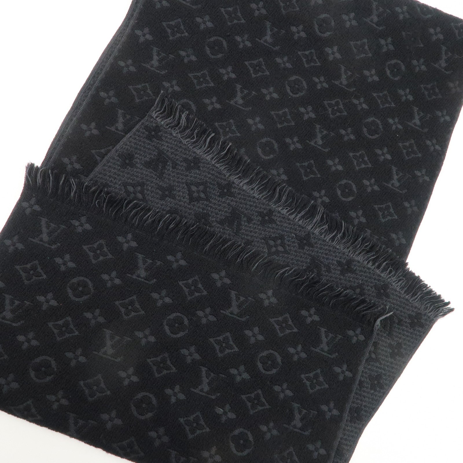 Louis Vuitton Monogram Escharpe Monogram Classic Noir M70520	Used F/S Used