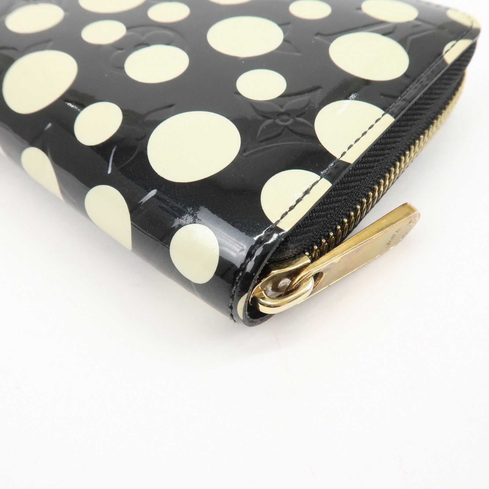 Louis Vuitton Monogram Dots Yayoi Kusama Zippy Wallet M91573