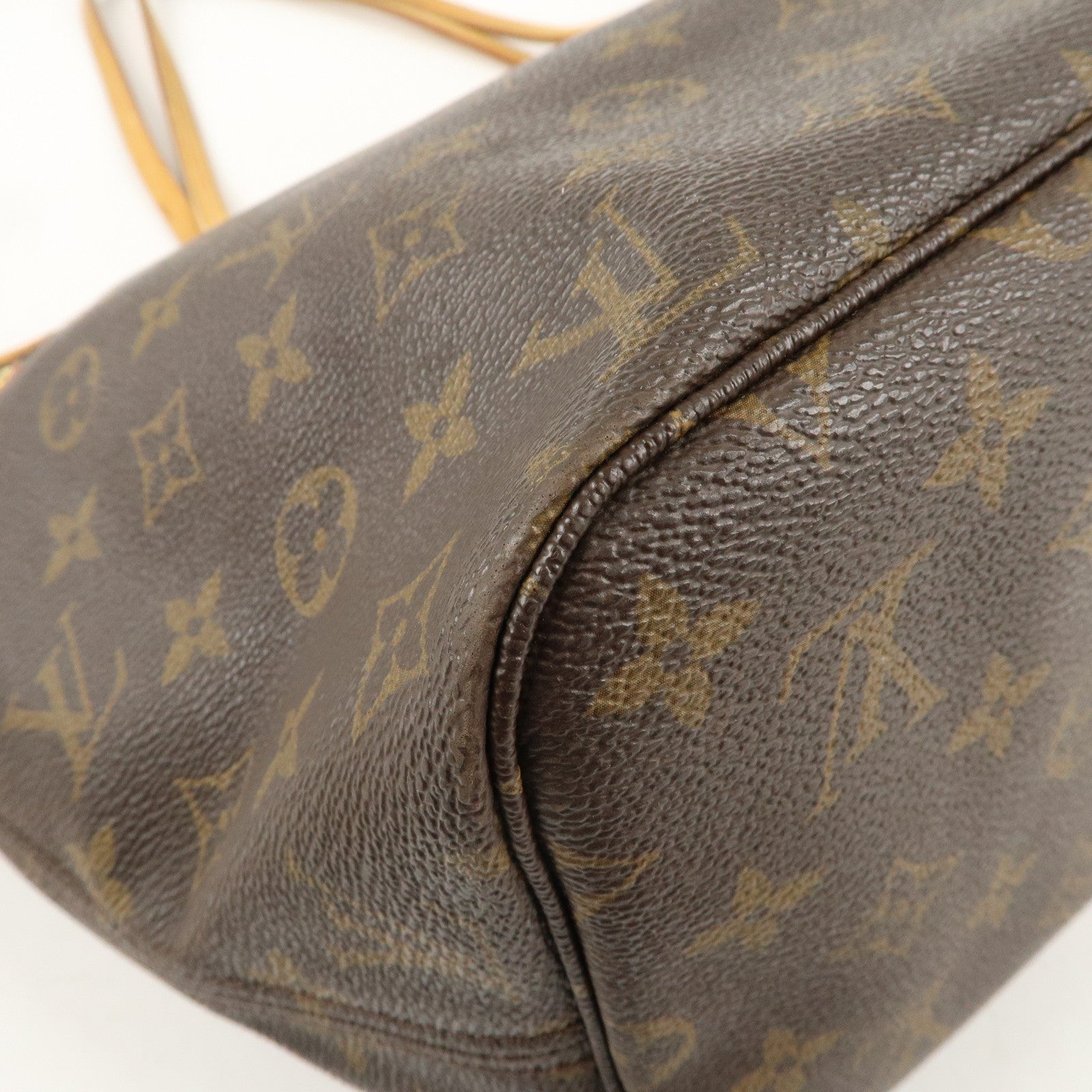 Louis Vuitton Monogram Neverfull MM Tote Bag Brown M40156