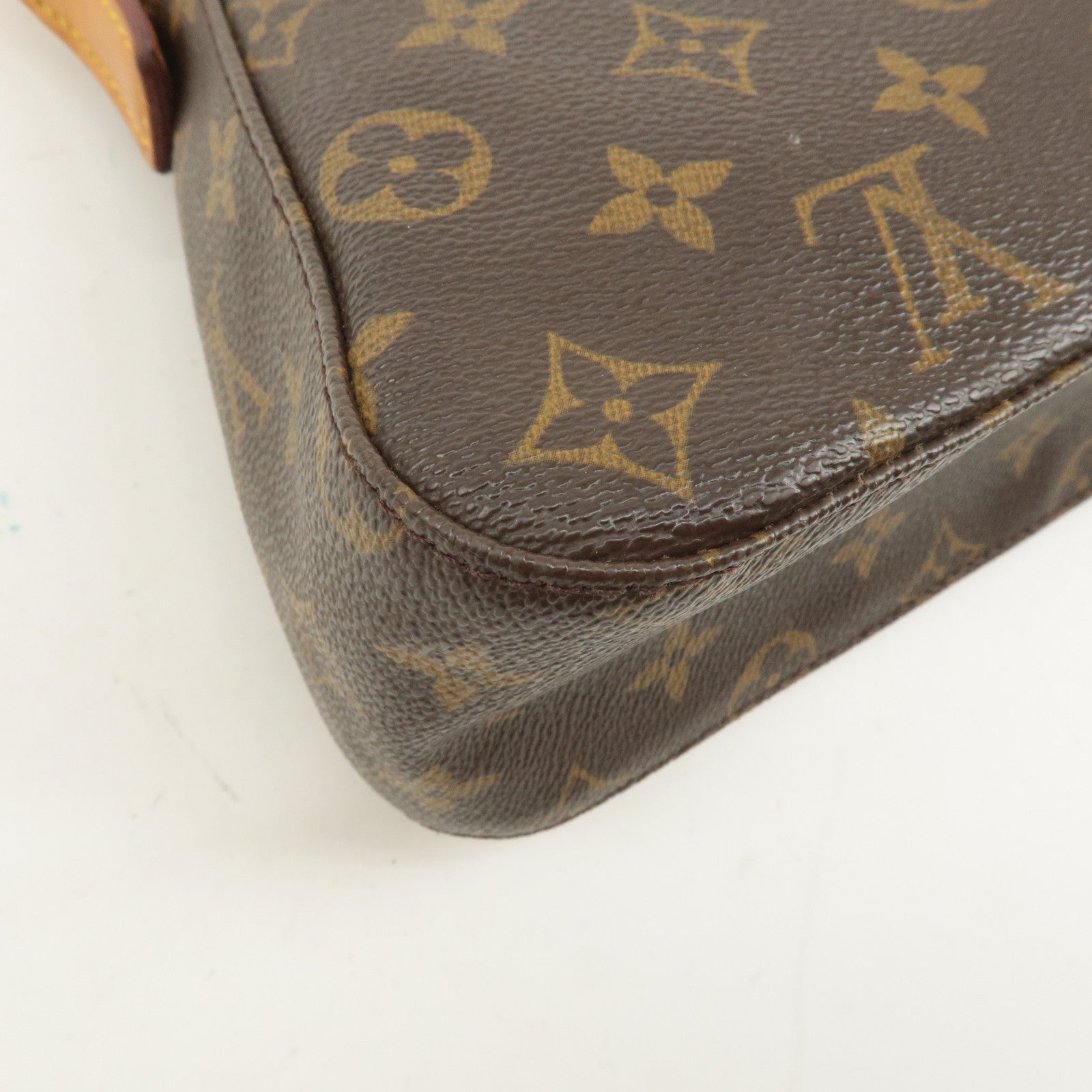 Louis Vuitton Monogram Mini Looping Shoulder Bag Hand Bag M51147