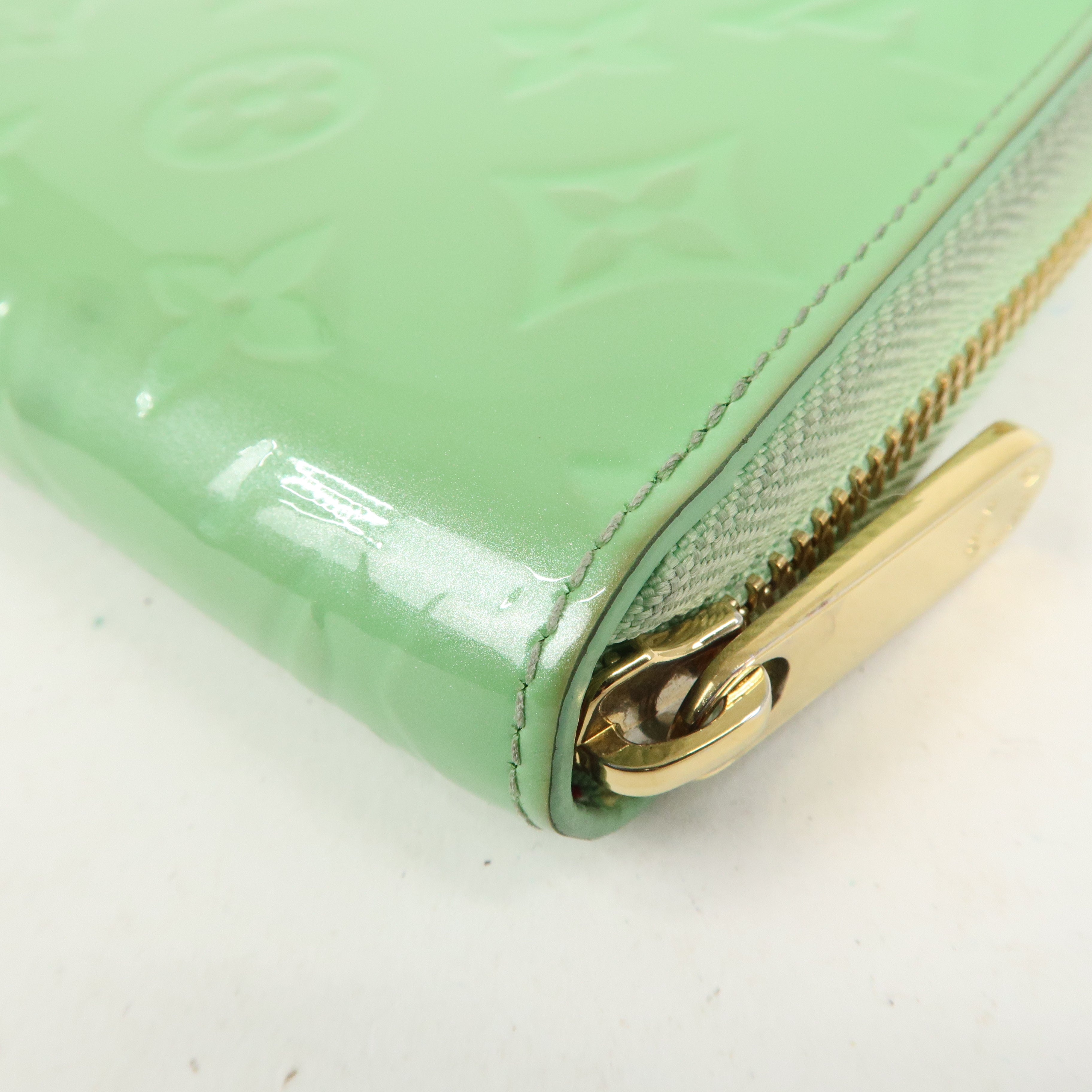 Louis Vuitton Monogram Vernis Zippy Wallet Light Green M82065