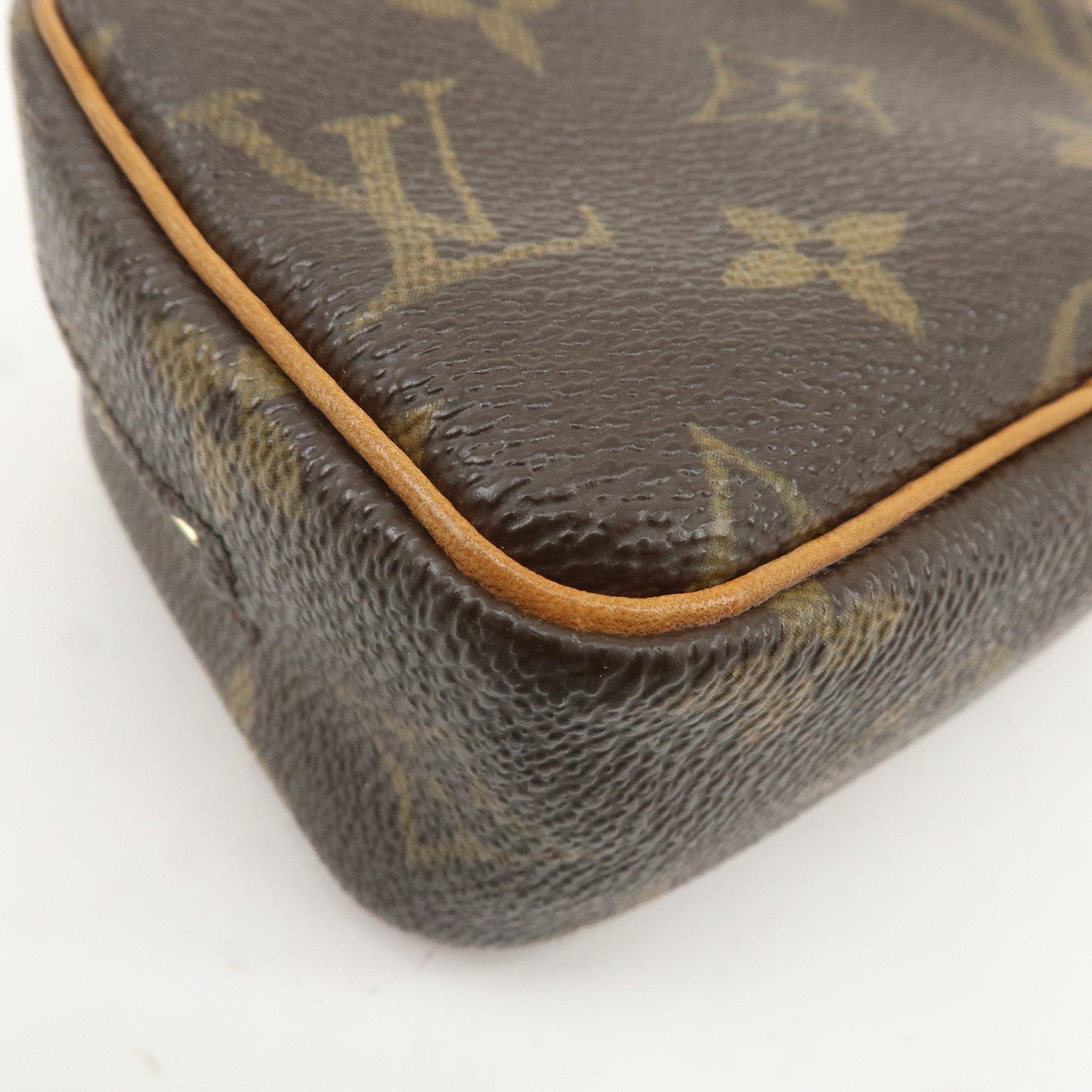 Louis Vuitton Monogram Trousse Wapity Pouch Camera Case M58030