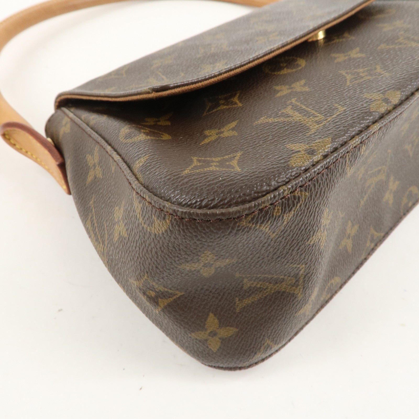 Louis Vuitton Monogram Mini Looping Shoulder Bag Hand Bag M51147