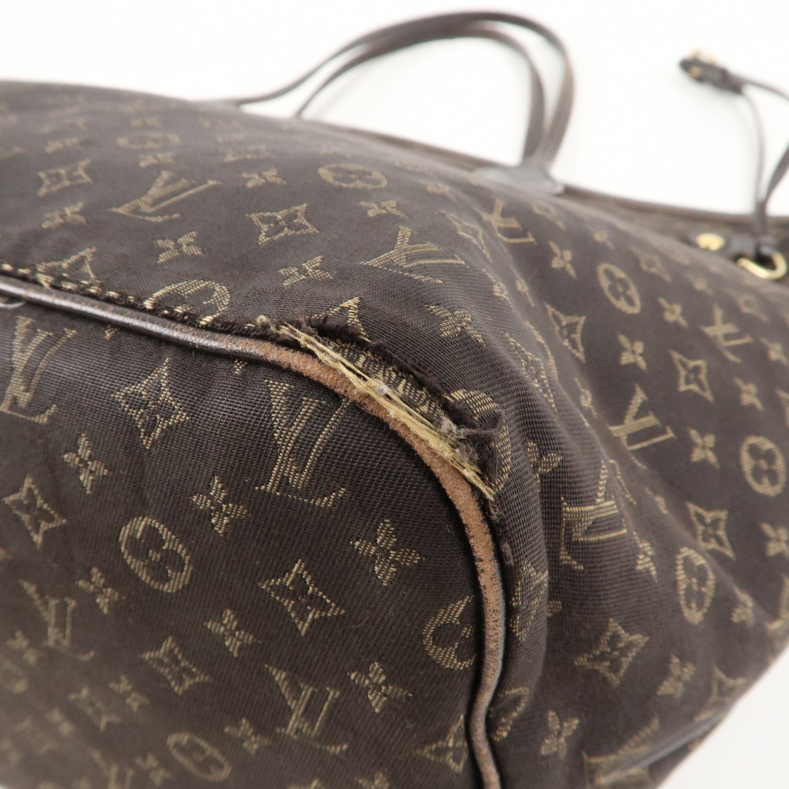 Louis Vuitton Monogram Idylle Neverfull MM Tote Bag Fusain M40513