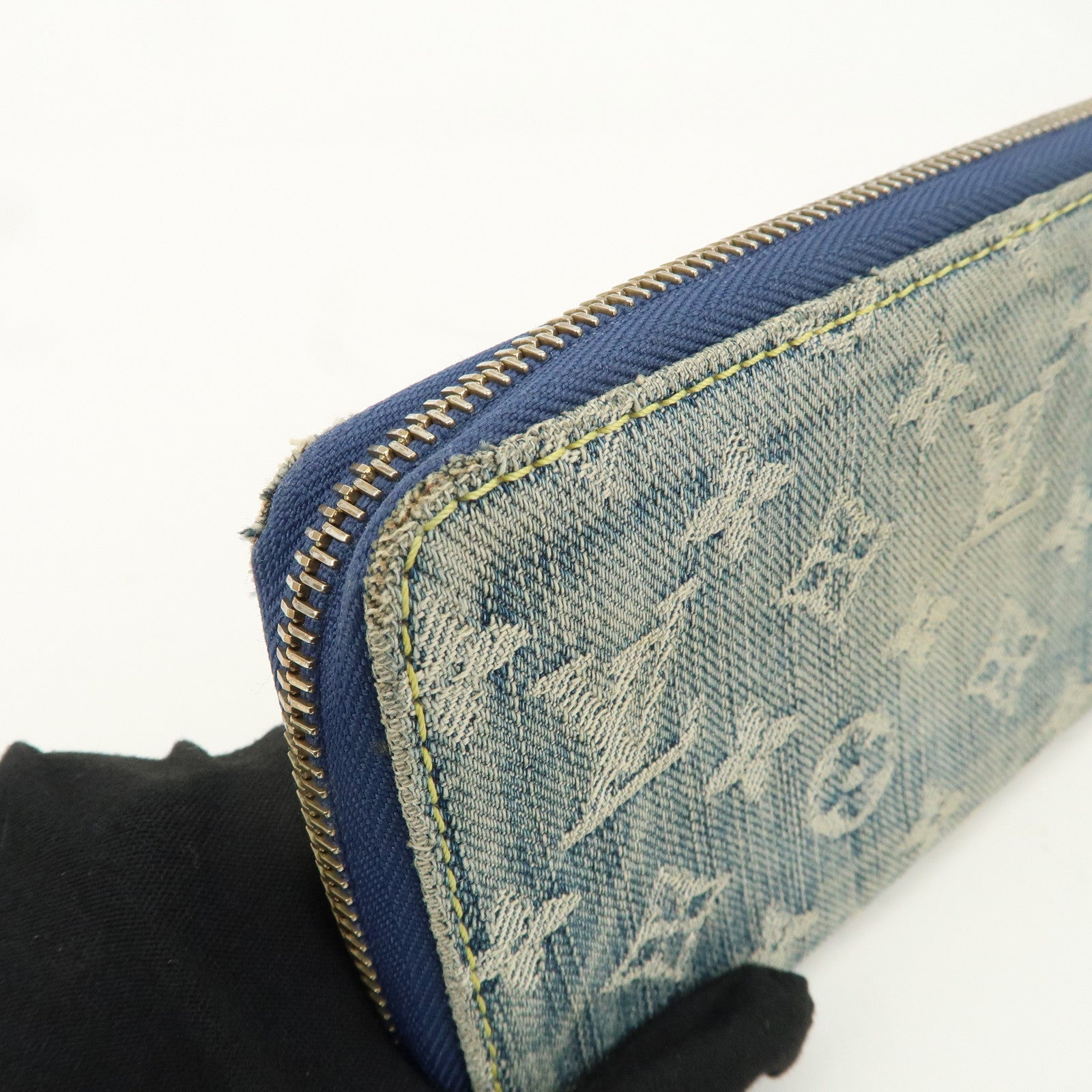 Louis Vuitton Monogram Denim Zippy Wallet M95341 Blue