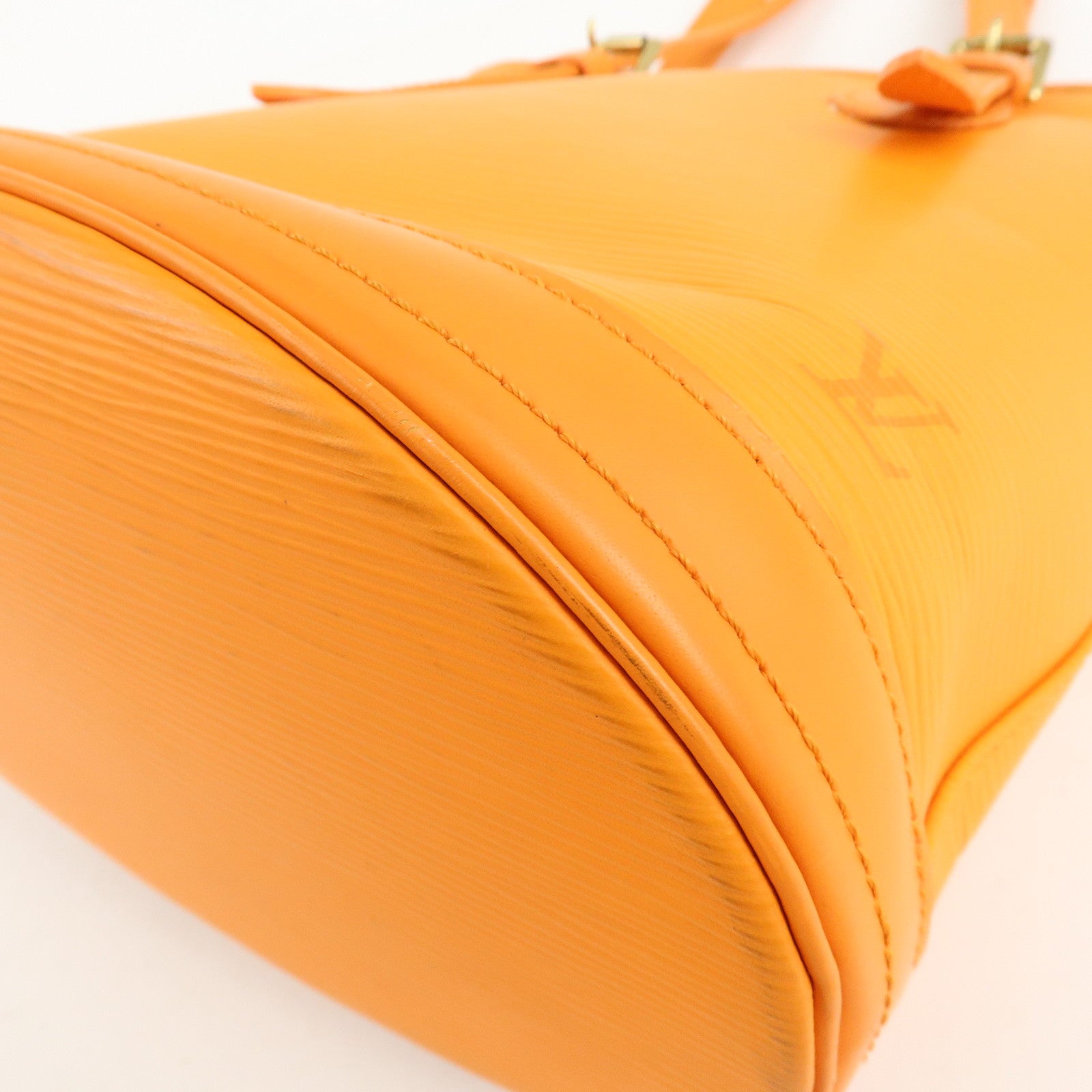 Louis Vuitton Epi Bucket PM Shoulder Bag Mandarin M5899H