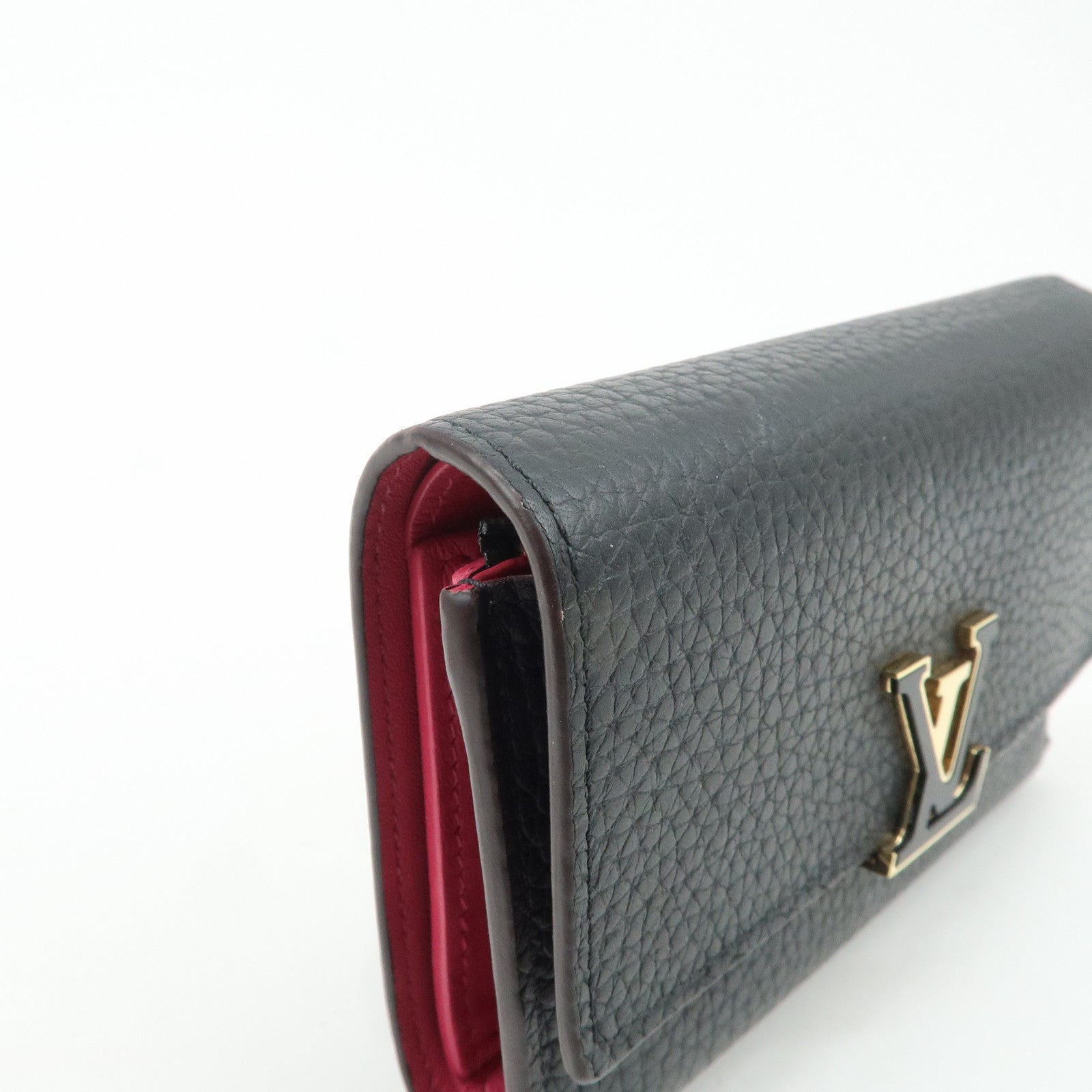 Louis Vuitton Portefeuille Capucines Compact Wallet M62157