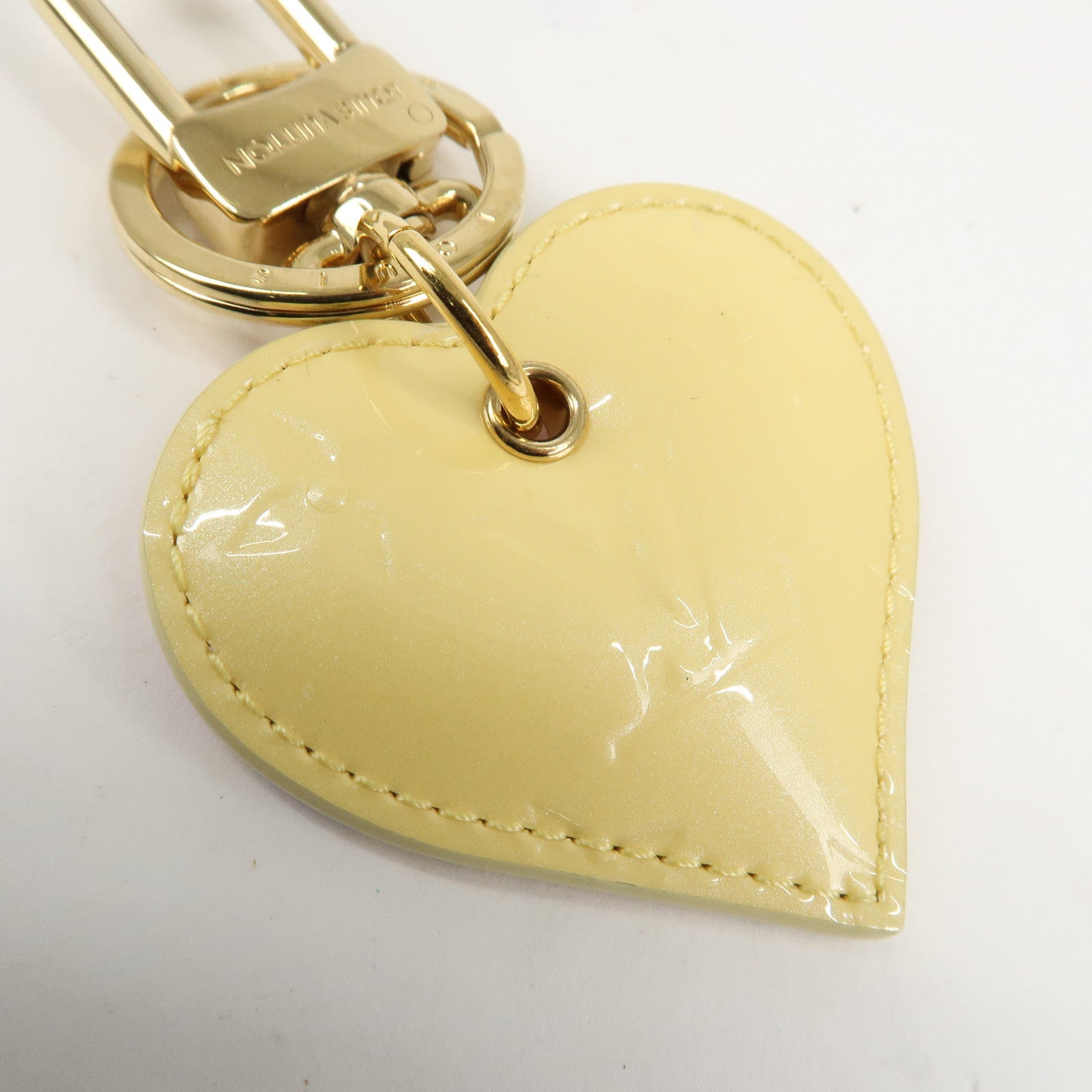 Louis Vuitton Monogram Vernis Porte Cles Lovelock Heart Charm Used