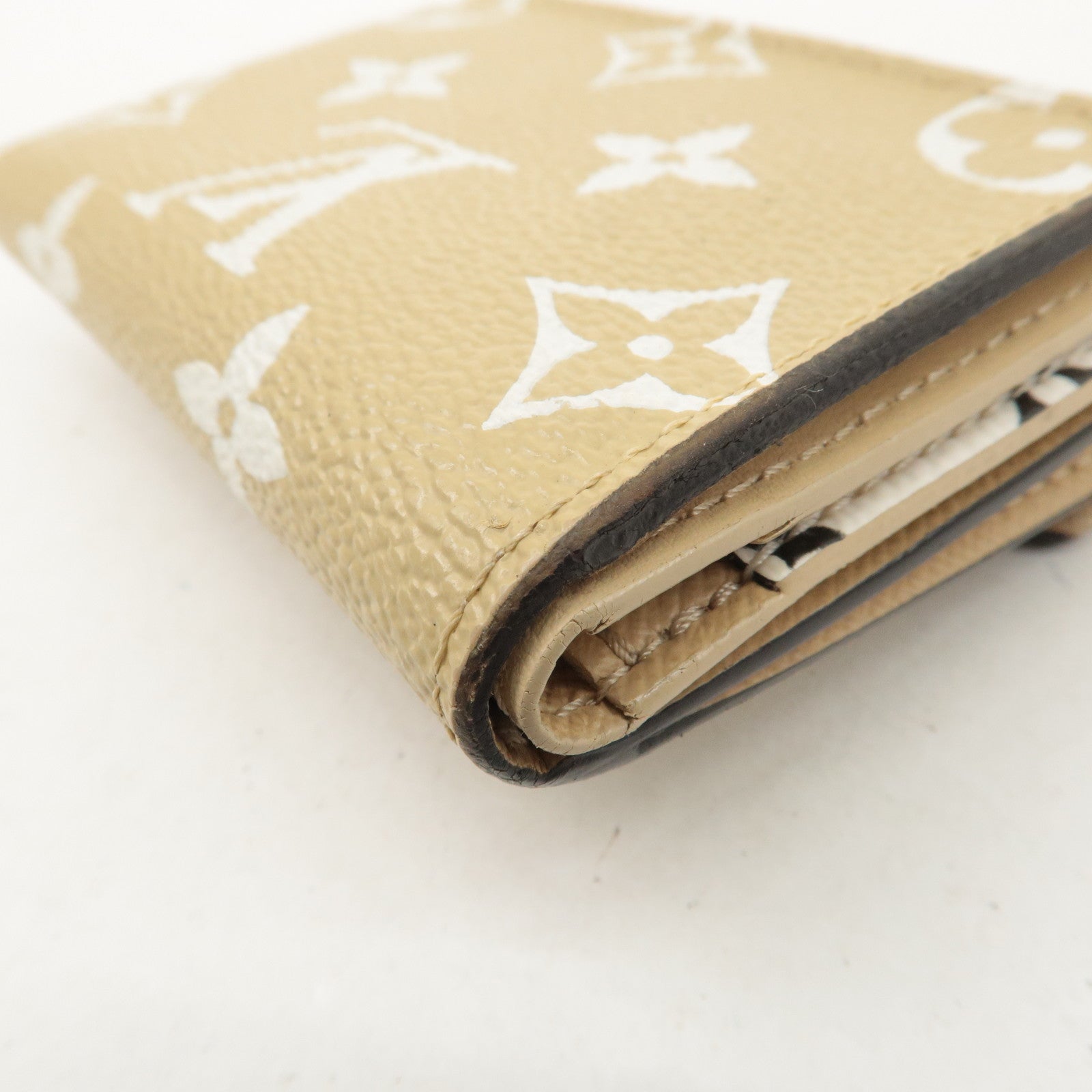 Louis Vuitton Monogram Giant Portefeuille Zoe Wallet M67640