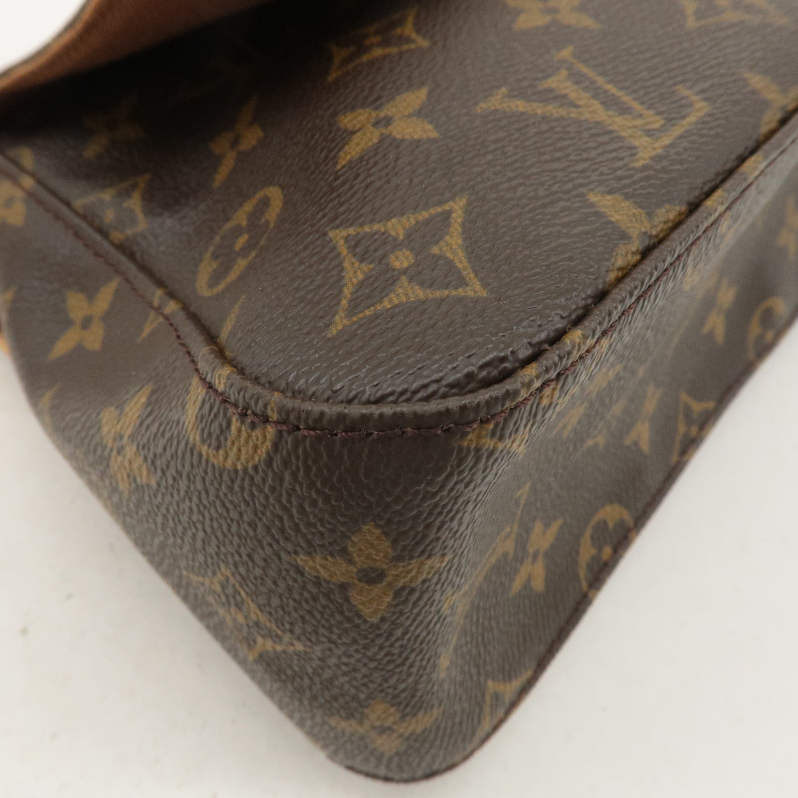 Louis Vuitton Monogram Mini Looping Shoulder Bag Hand Bag M51147