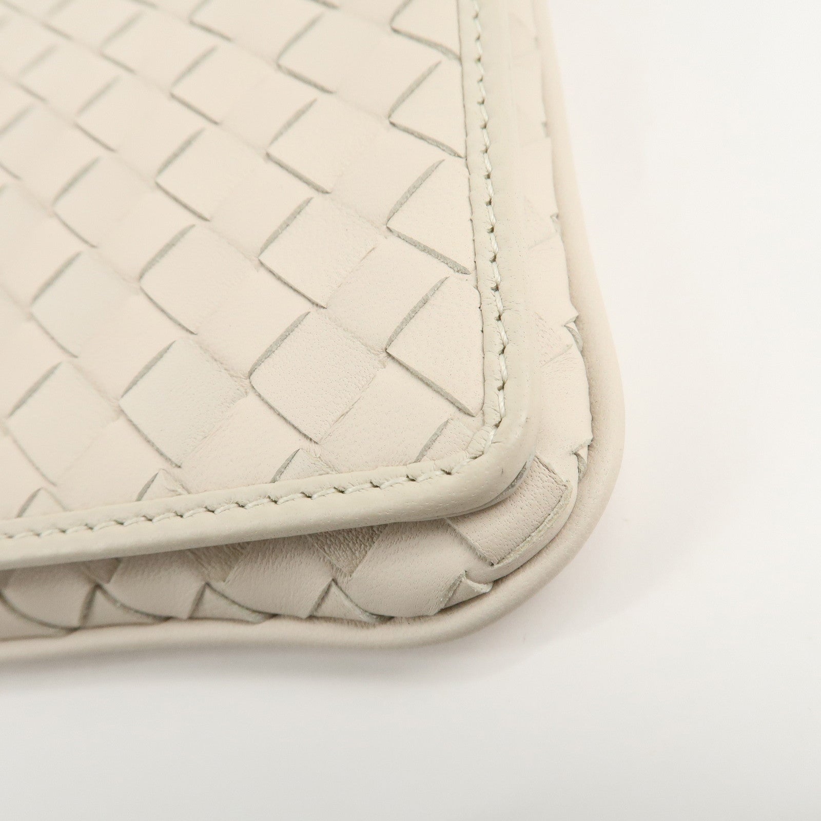 BOTTEGA VENETA Intrecciato Leather Shoulder Bag Ivory