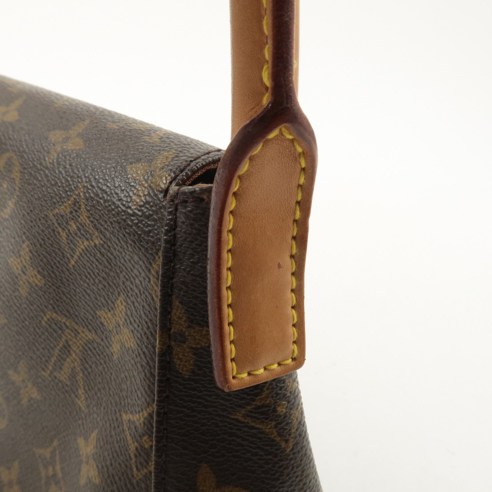 Louis Vuitton Monogram Mini Looping Shoulder Bag Hand Bag M51147