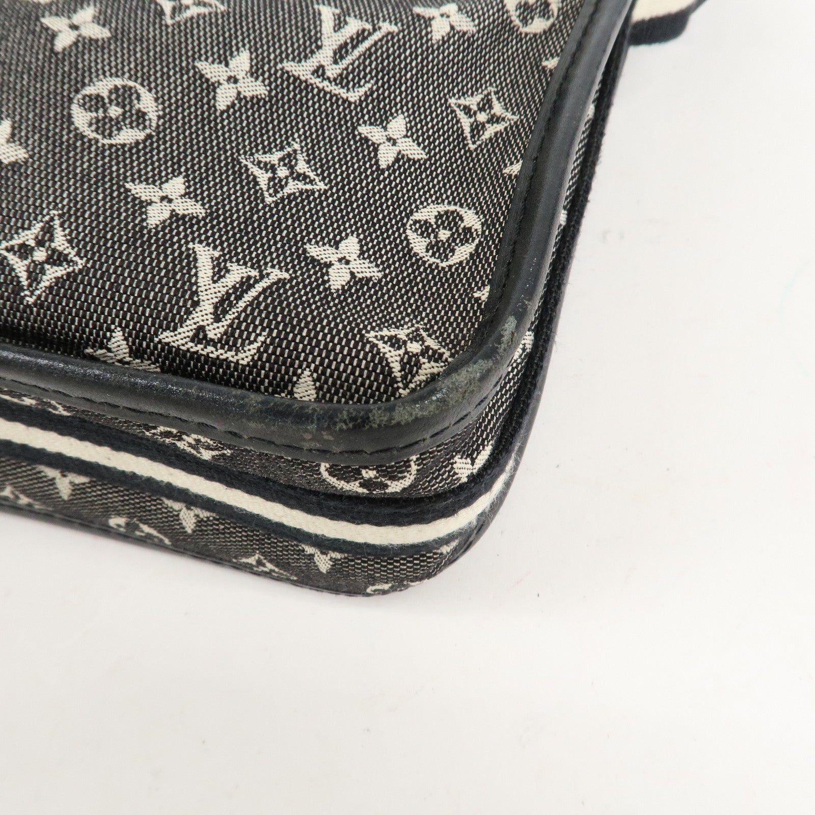 Louis Vuitton Monogram Mini Pochette Catrine Noir M92334