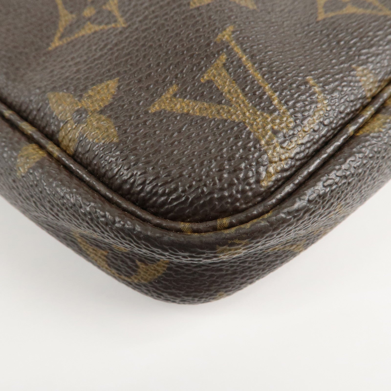 Louis Vuitton Monogram Pochette Accessoires Pouch M51980