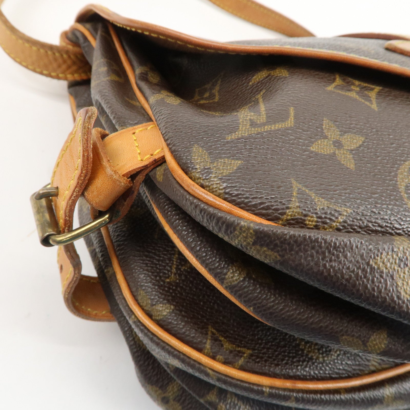 Louis Vuitton Monogram Saumur 30 Crossbody Bag Brown M42256 Used