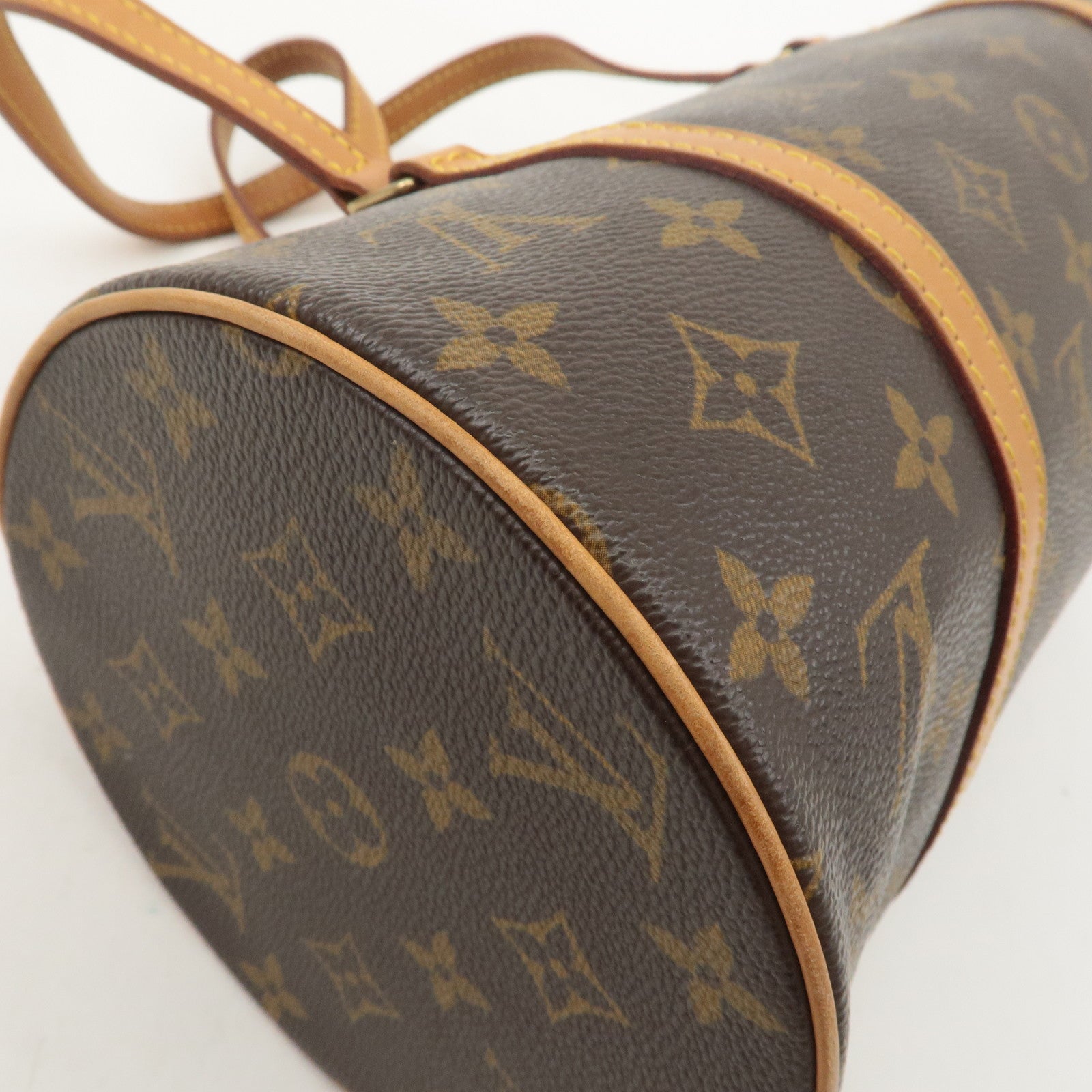 Louis Vuitton Monogram Papillon 30 Hand Bag 
Pouch Brown M51385