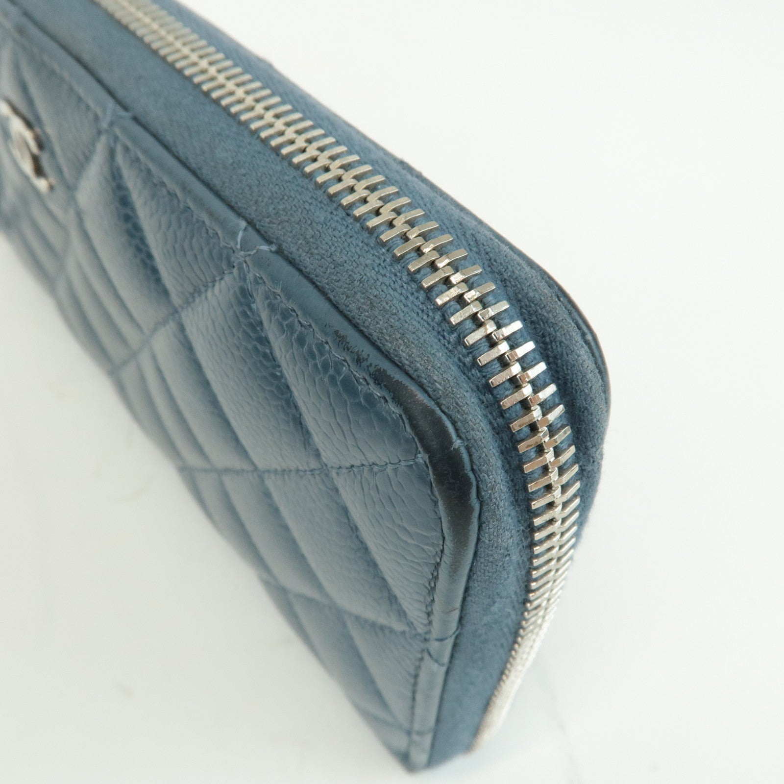 CHANEL Matelasse Caviar Skin Round Zippy Long Wallet Blue A50097