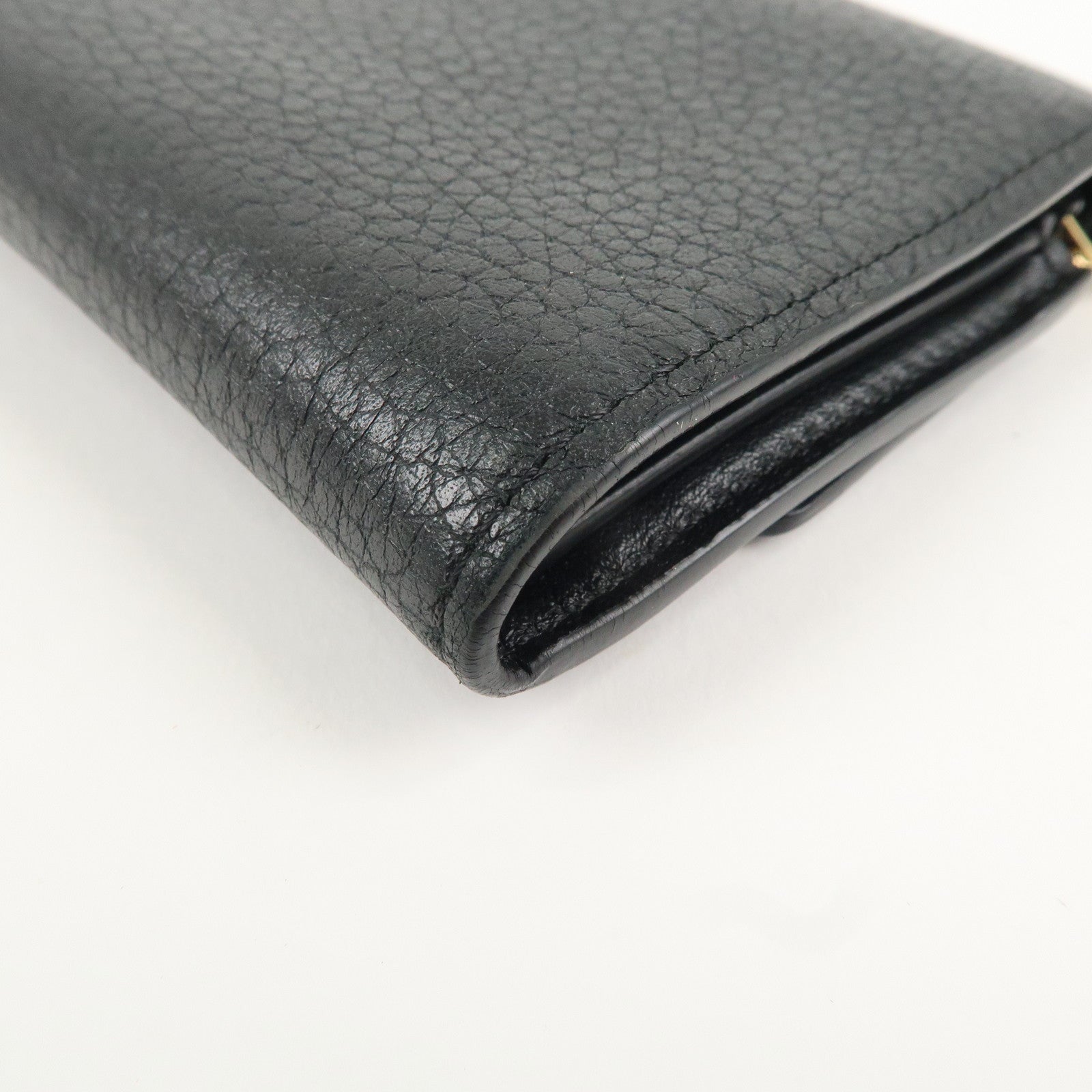 Louis Vuitton Portefeuille Capucine Compact Wallet Noir M82764