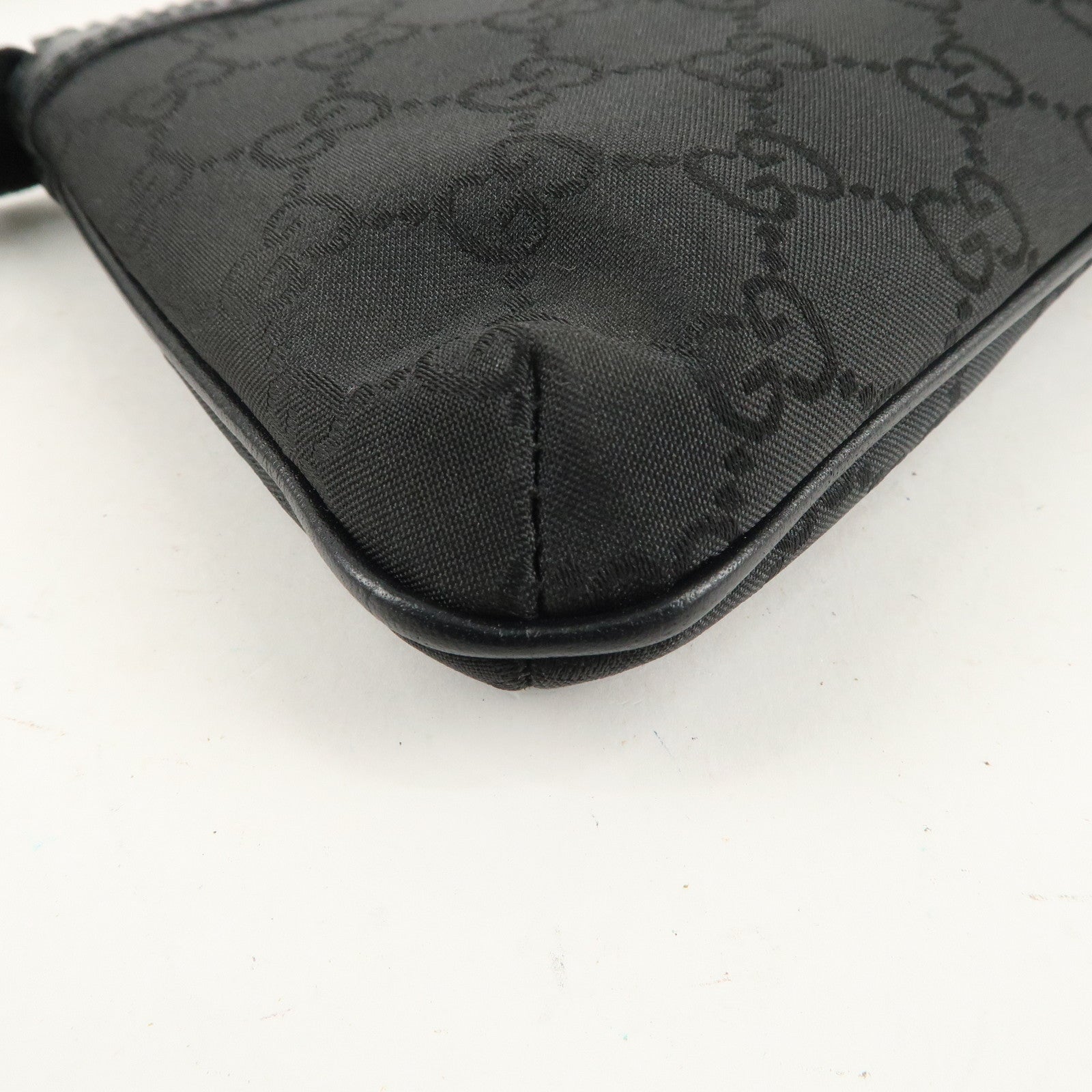 GUCCI GG Nylon Leather Small Shoulder Bag Pouch Black 272381