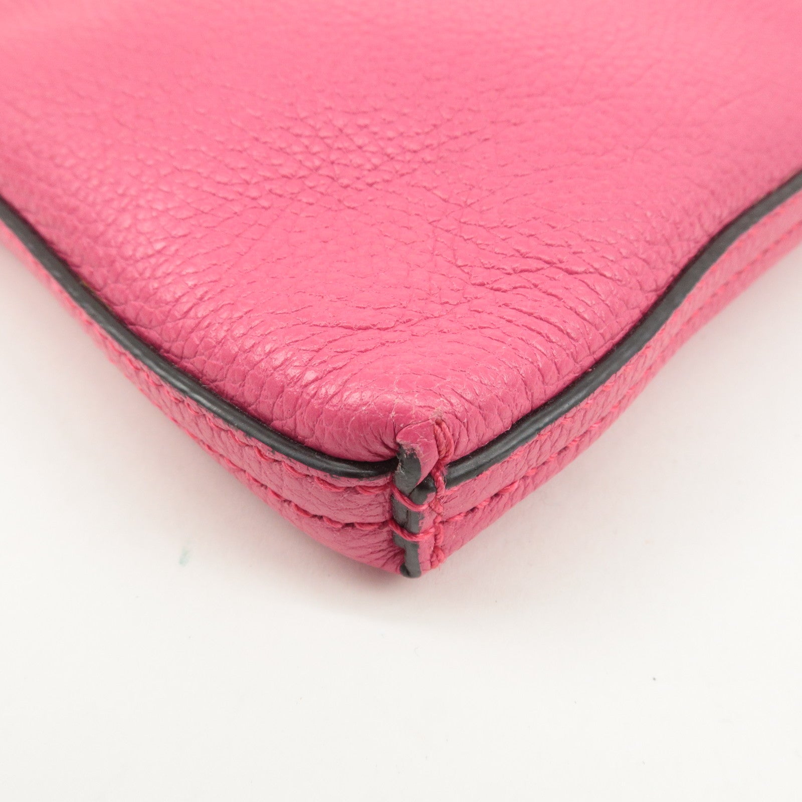 GUCCI Leather Logo Clutch Bag Pink 500981