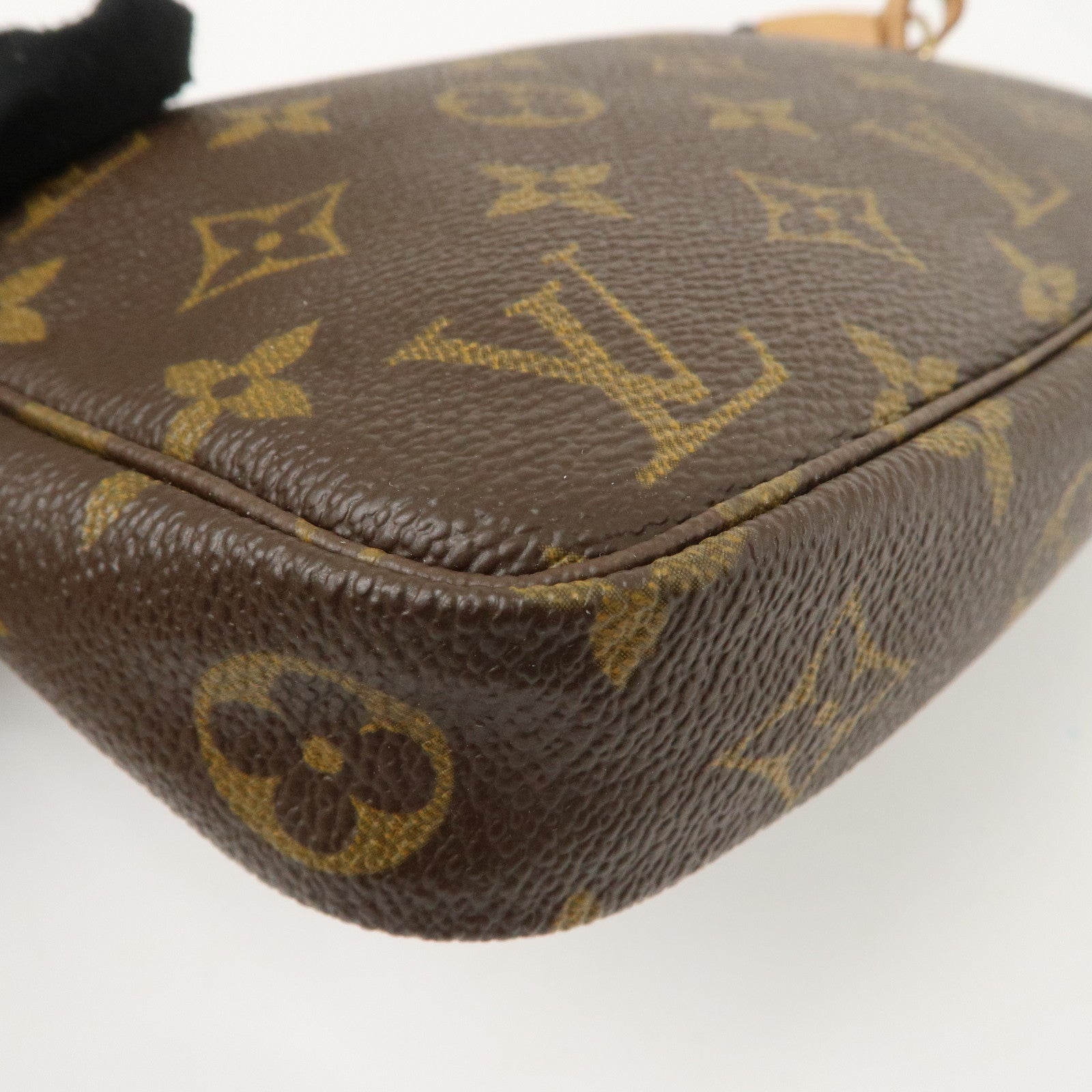 Louis Vuitton Monogram Pochette Accessoires Pouch M51980