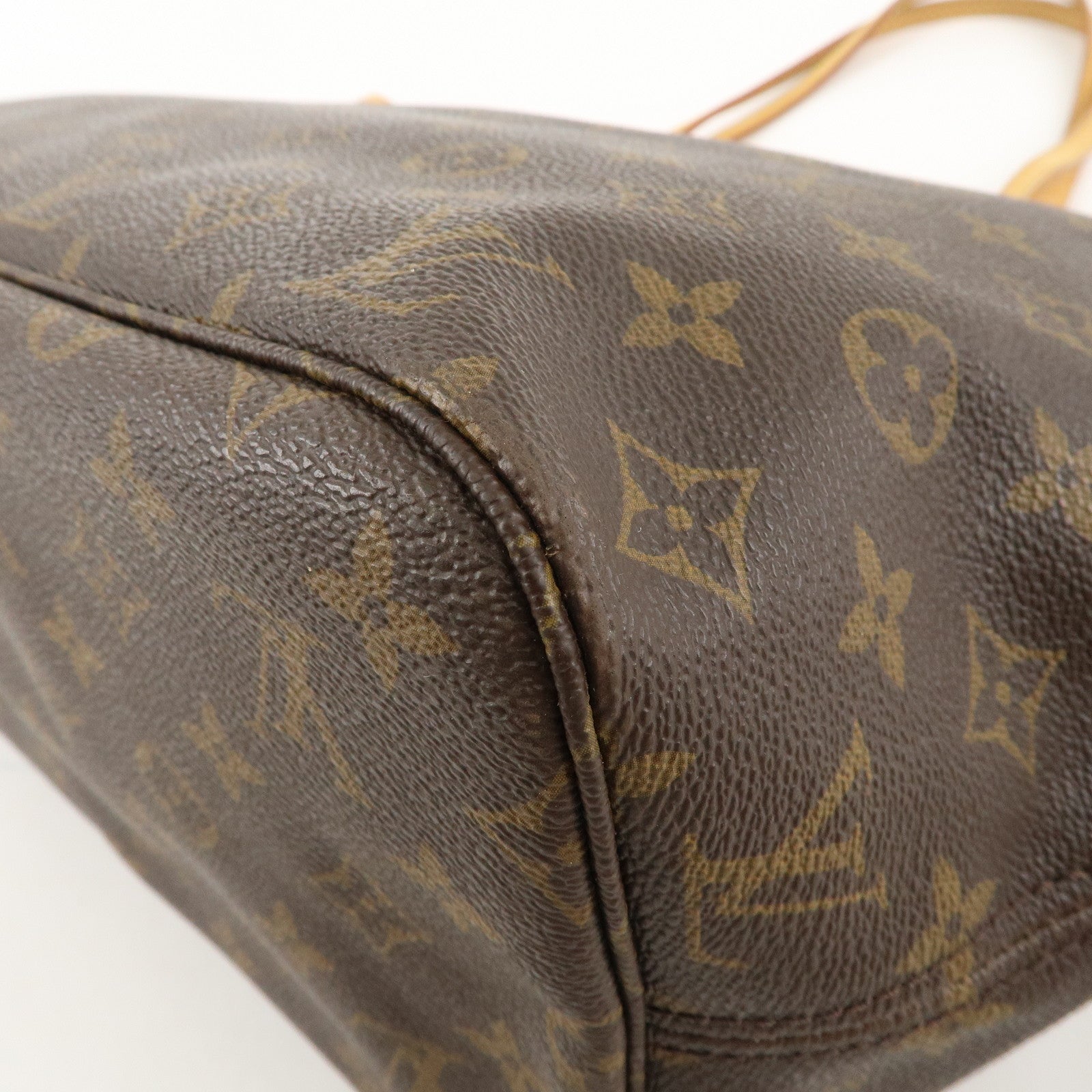 Louis Vuitton Monogram Neverfull MM Tote Bag Brown M40156