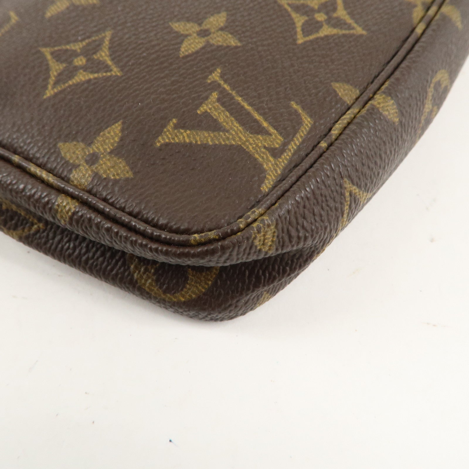 Louis Vuitton Monogram Pochette Accessoir Hand Bag Brown M51980