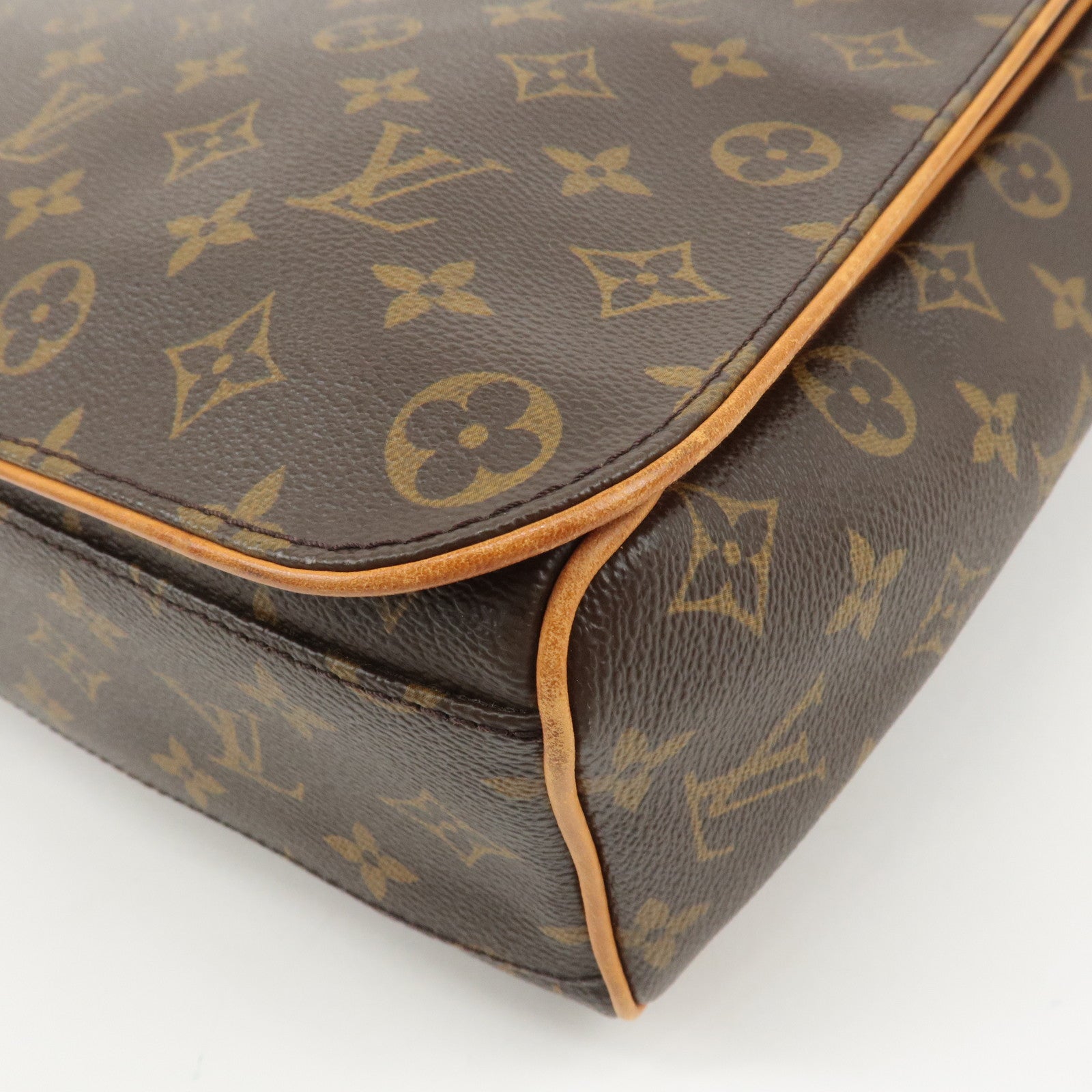 Louis Vuitton Monogram Abbesses Messenger Bag Hand Bag M45257