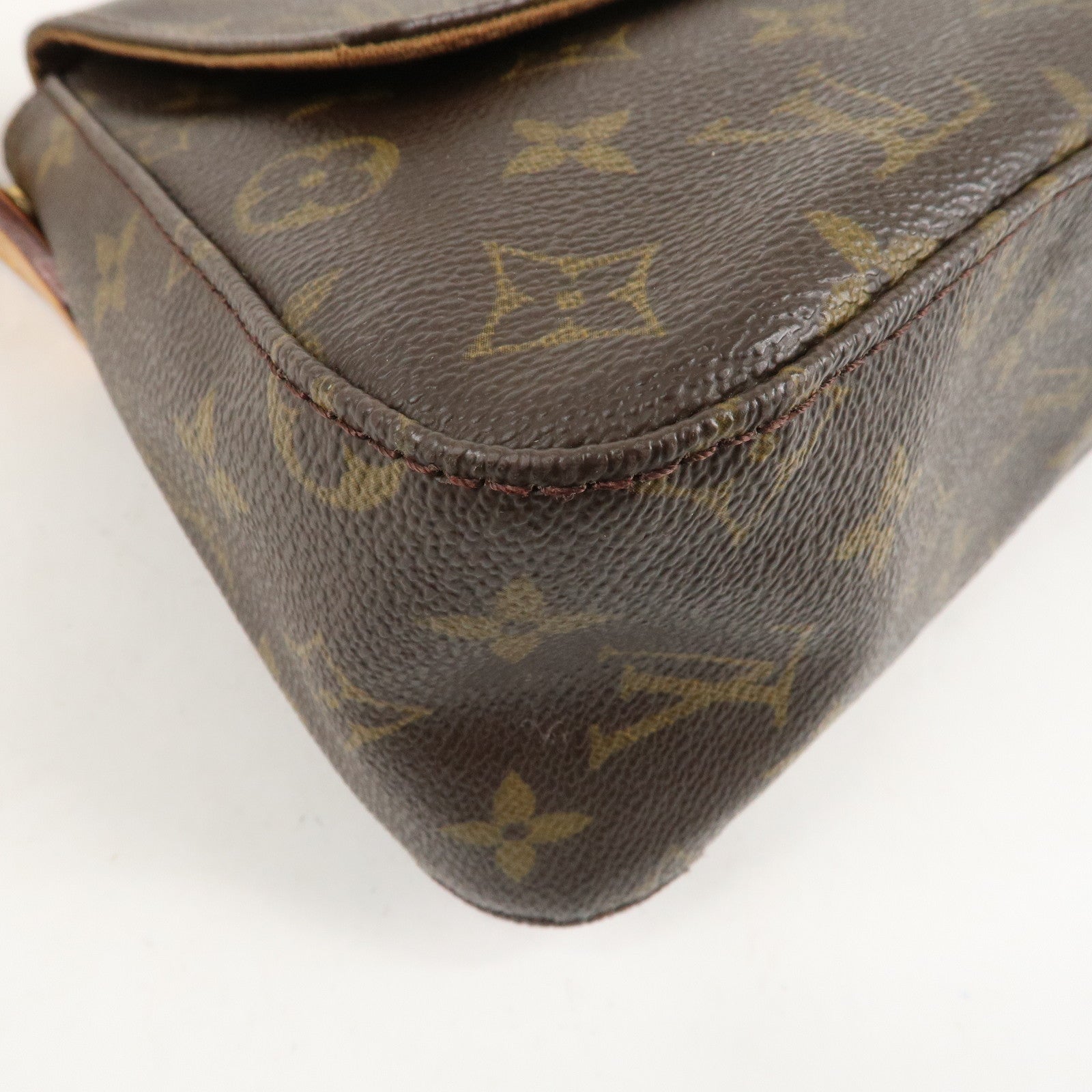 Louis Vuitton Monogram Mini Looping Shoulder Bag Hand Bag M51147