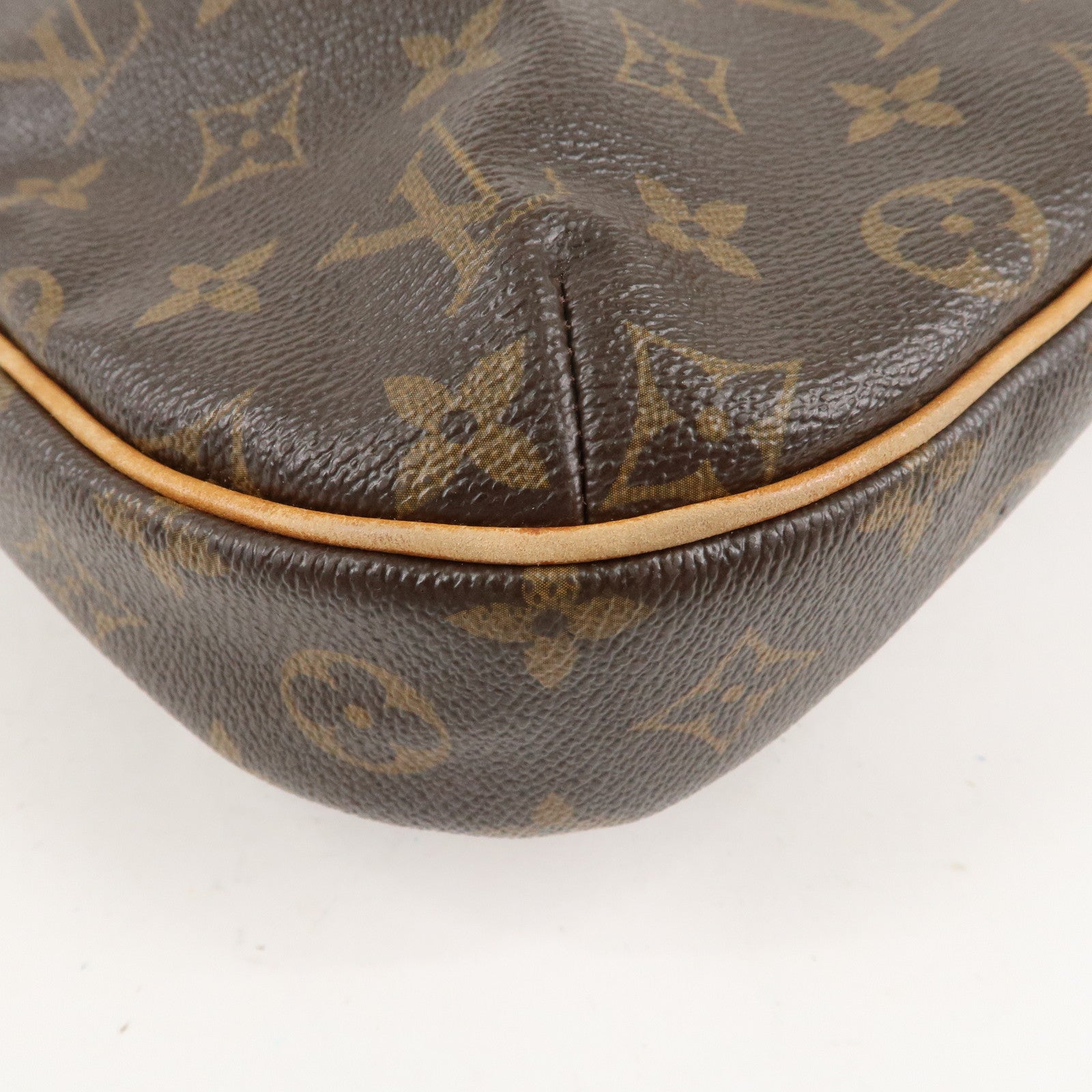 Louis Vuitton Monogram Odeon MM Crossbody Shoulder Bag M56389