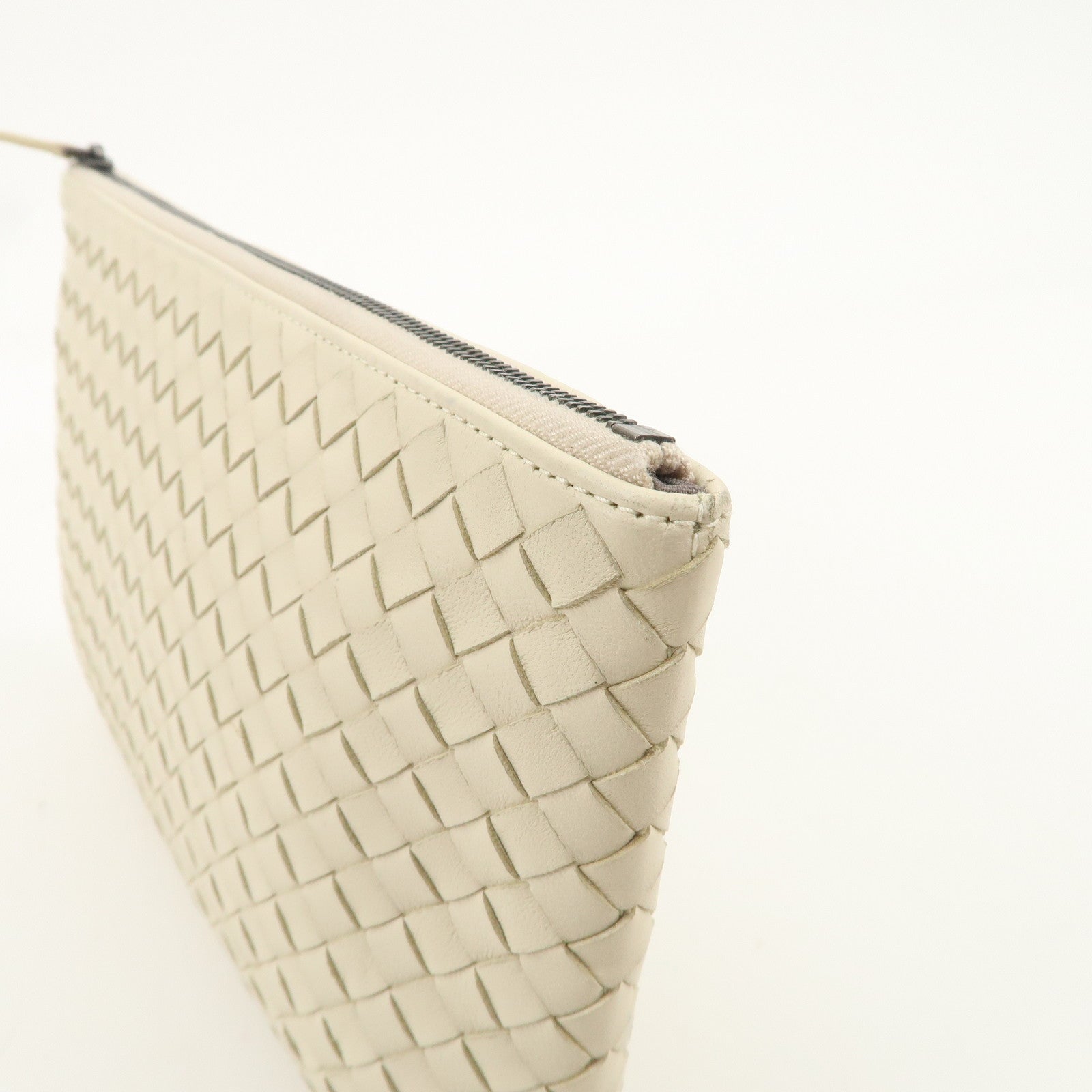 BOTTEGA VENETA Intrecciato Leather Pouch Cosmetic Pouch Ivory