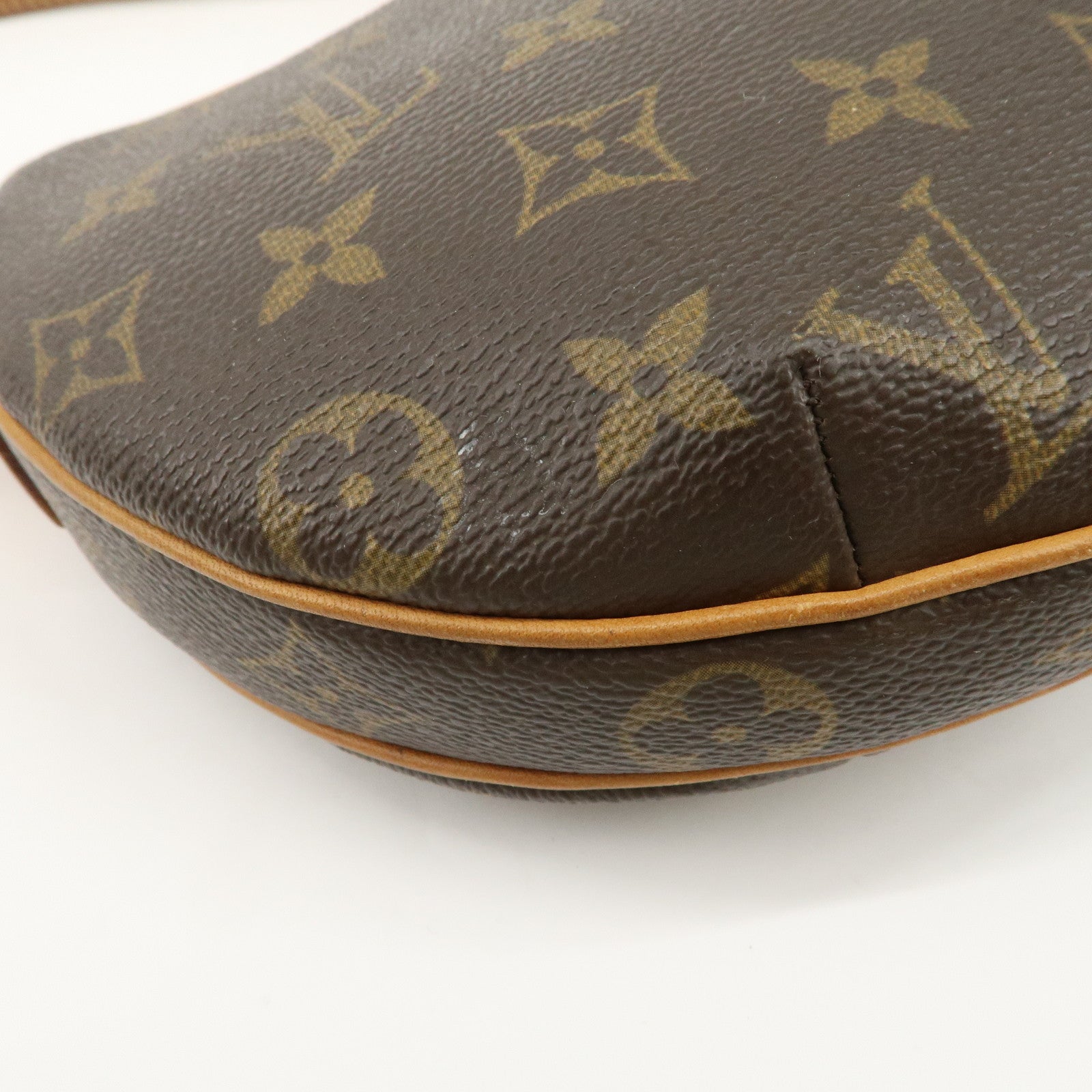 Louis Vuitton Monogram Pochette Croissant Shoulder Bag M51510 Used