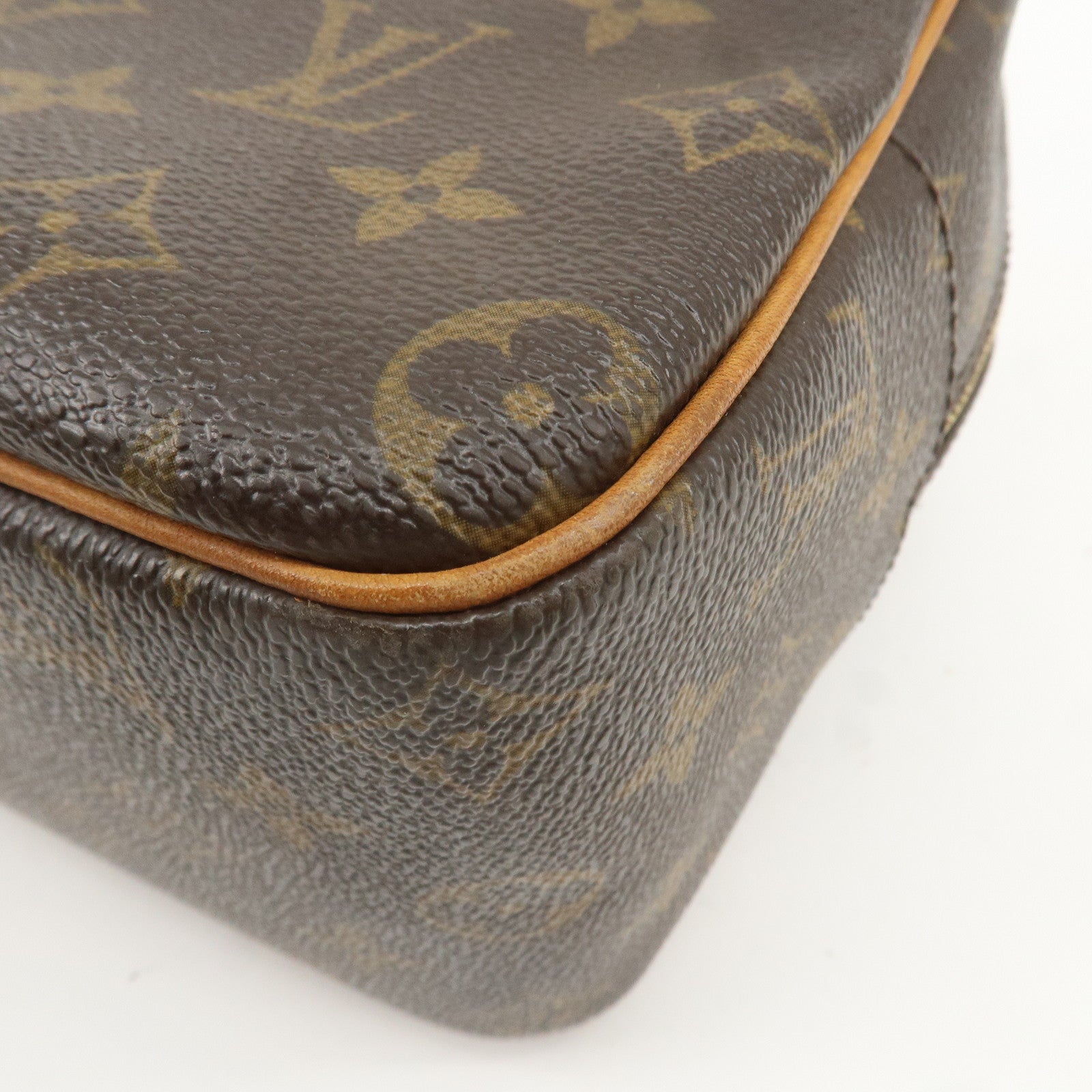 Louis Vuitton Monogram Cite MM Shoulder Bag Hand Bag M51182