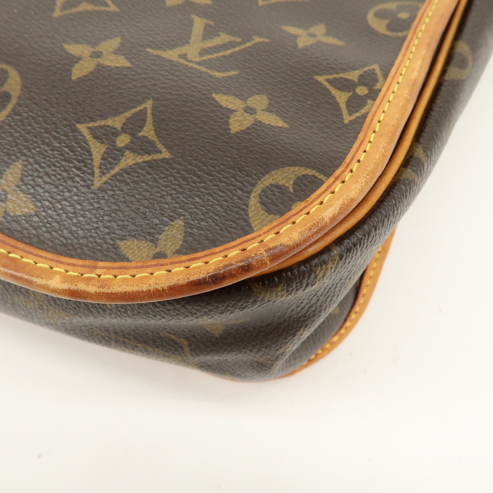 Louis Vuitton Monogram Messenger Bosphore GM Shoulder Bag M40105