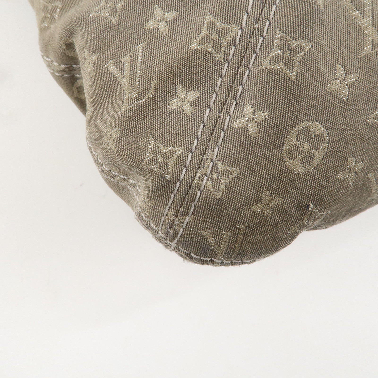 Louis Vuitton Monogram MiniLin Manon MM ShoulderBag Platine M95618