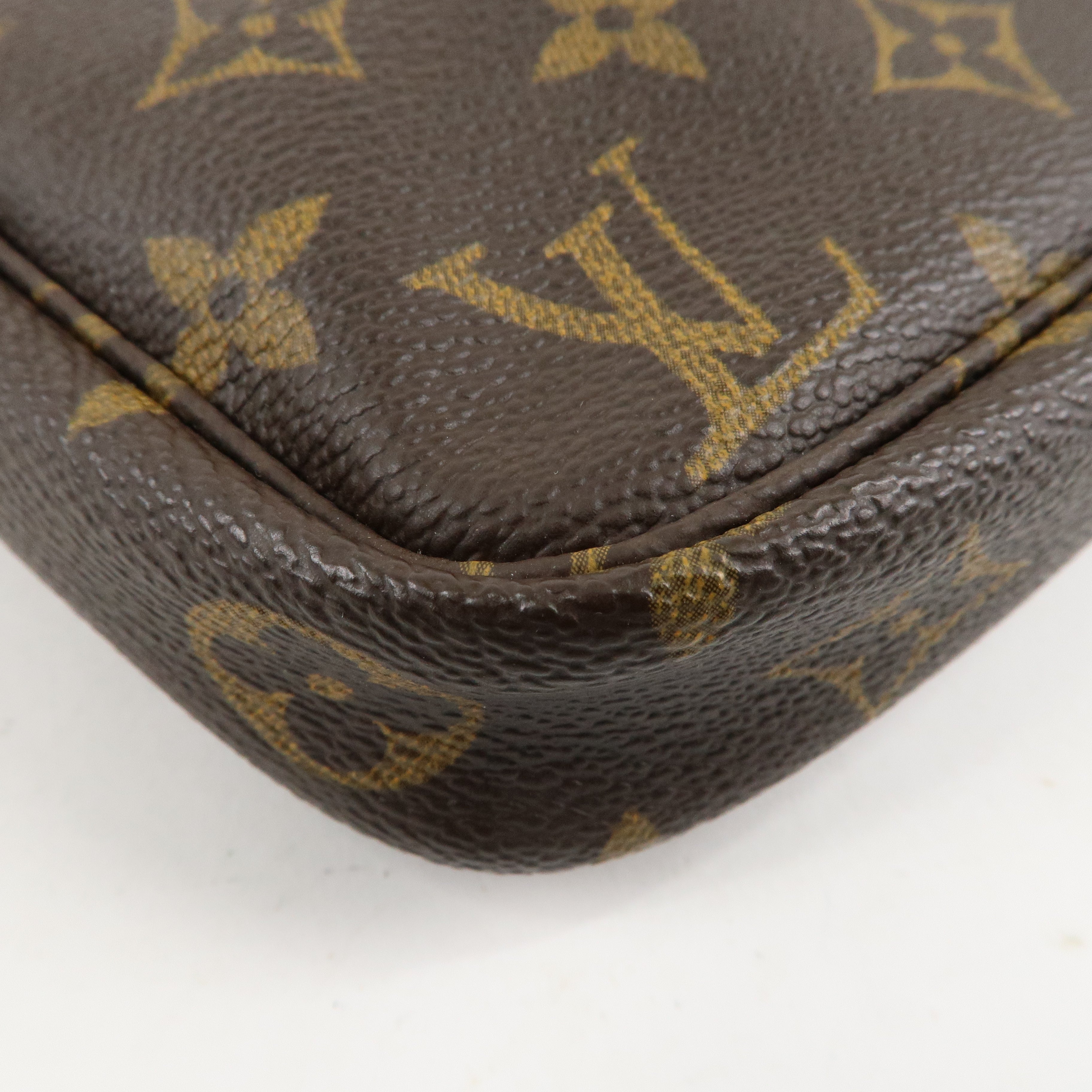 Louis Vuitton Monogram Pochette Accessoires Pouch M51980