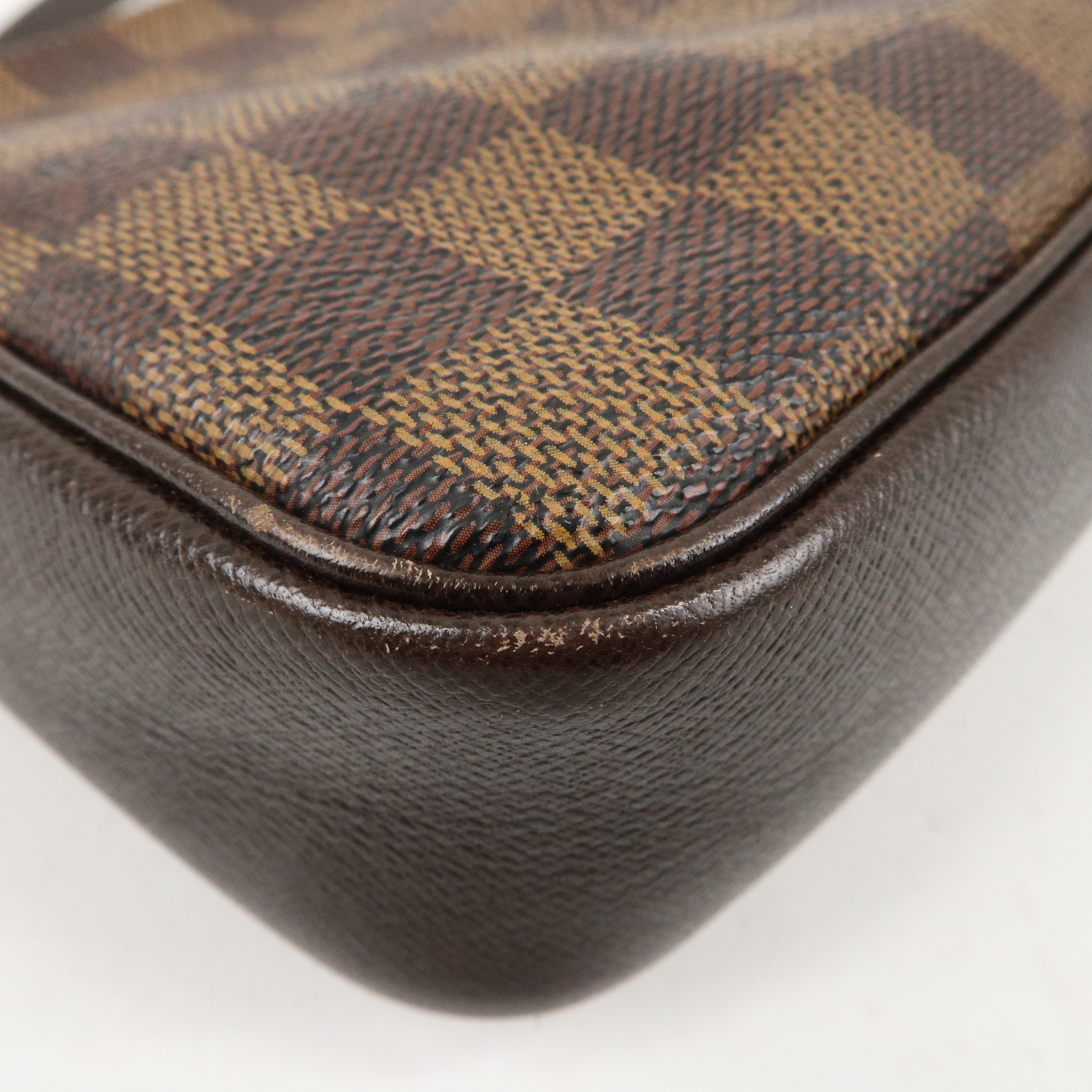 Louis Vuitton Damier Trousse Makeup Accessory Pouch N51982