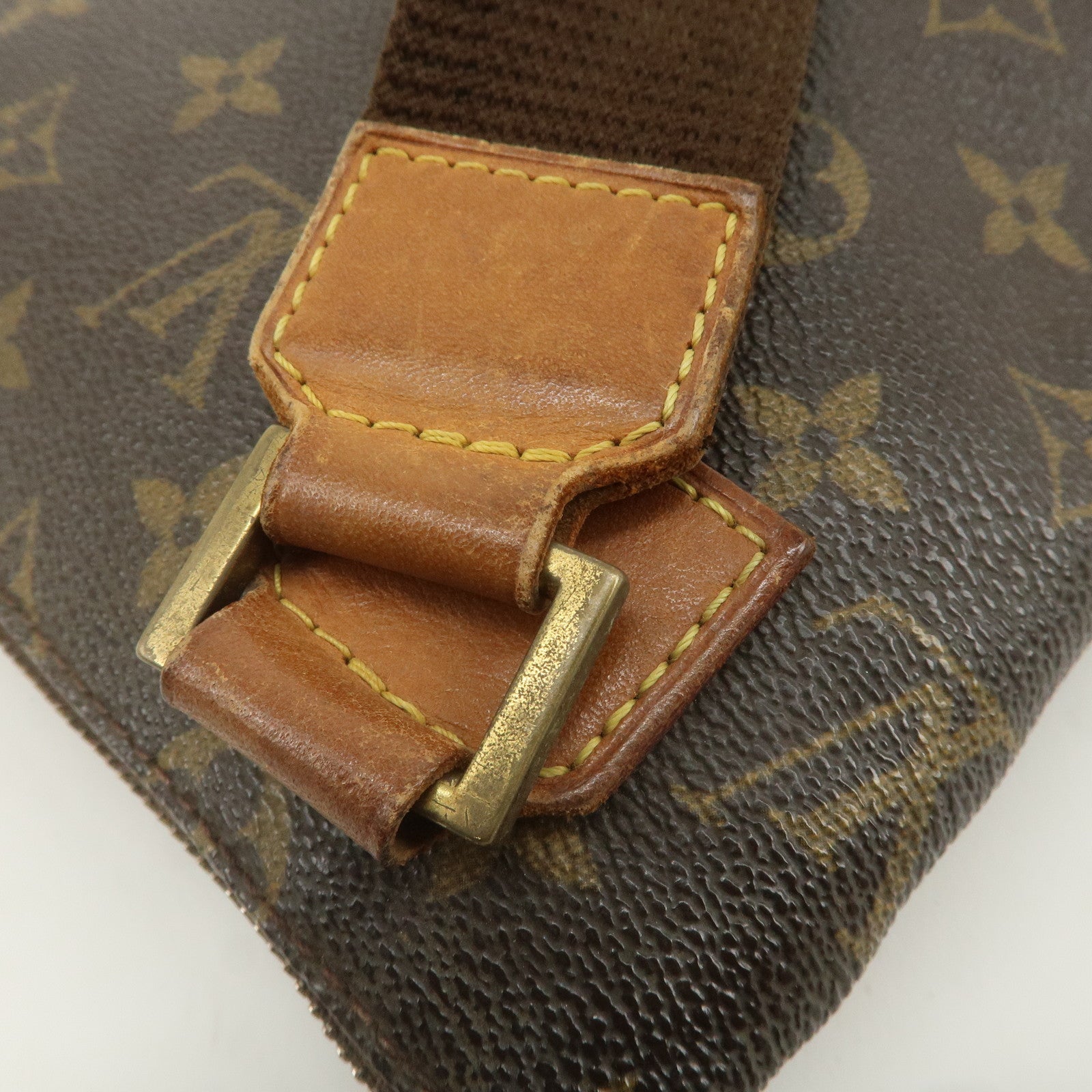 Louis Vuitton Monogram Pochette Bosphore Shoulder Bag M40044