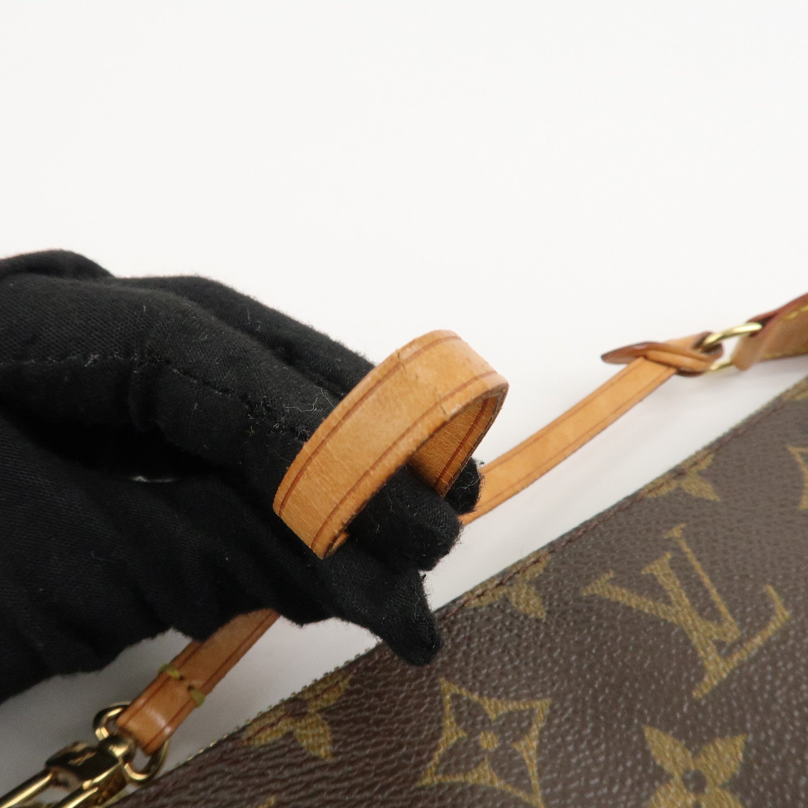 Louis Vuitton Monogram Pochette Accessoires Pouch M51980