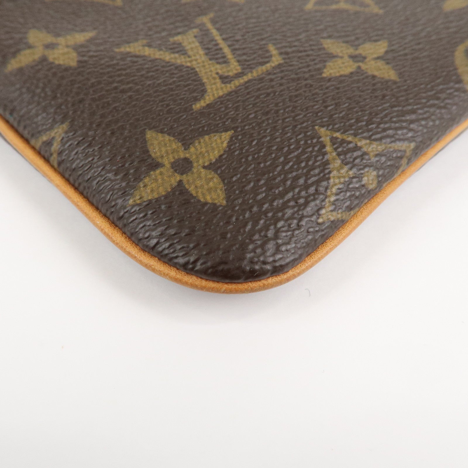 Louis Vuitton Monogram Pochette Milla PM Mini Pouch M60095