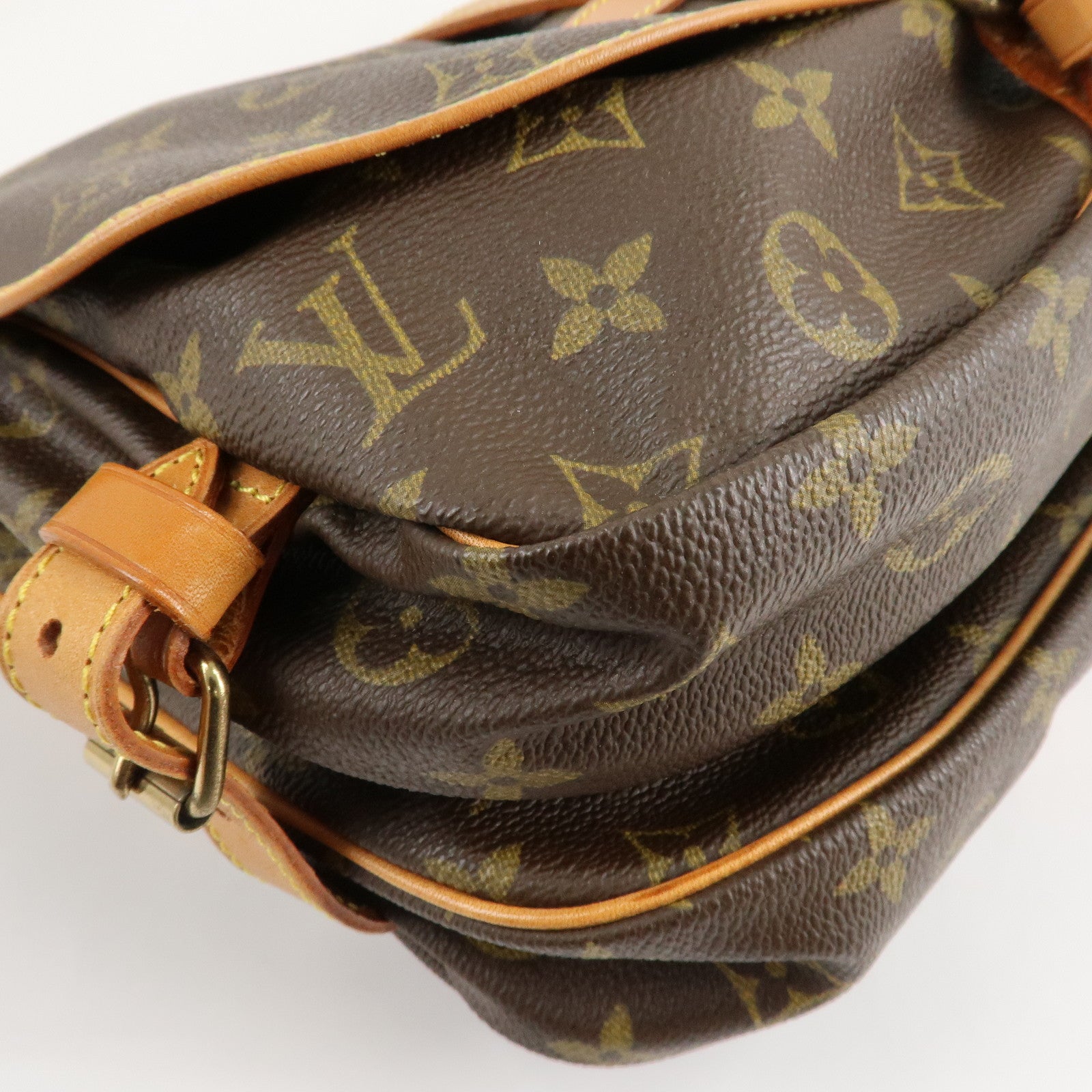 Louis Vuitton Monogram Saumur 30 Crossbody Bag Brown M42256 Used