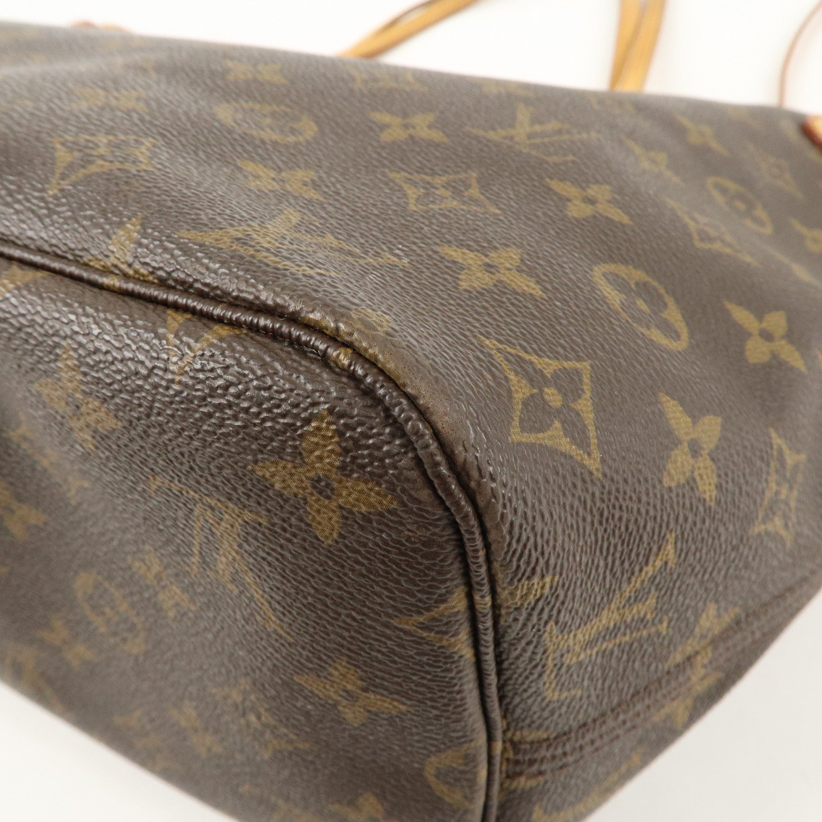 Louis Vuitton Monogram Neverfull MM Tote Bag Brown M40156