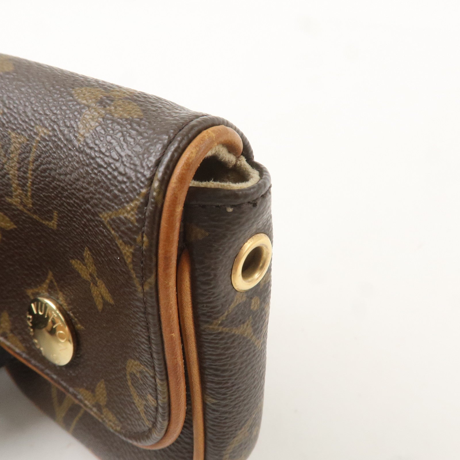 Louis Vuitton Monogram Pochette Cancun Shoulder Bag M60018